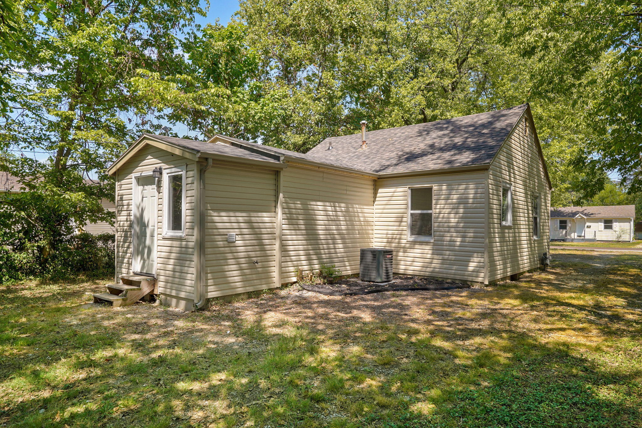 Photo 15 - Residential for sale – 2540 W State Street  Springfield, MO