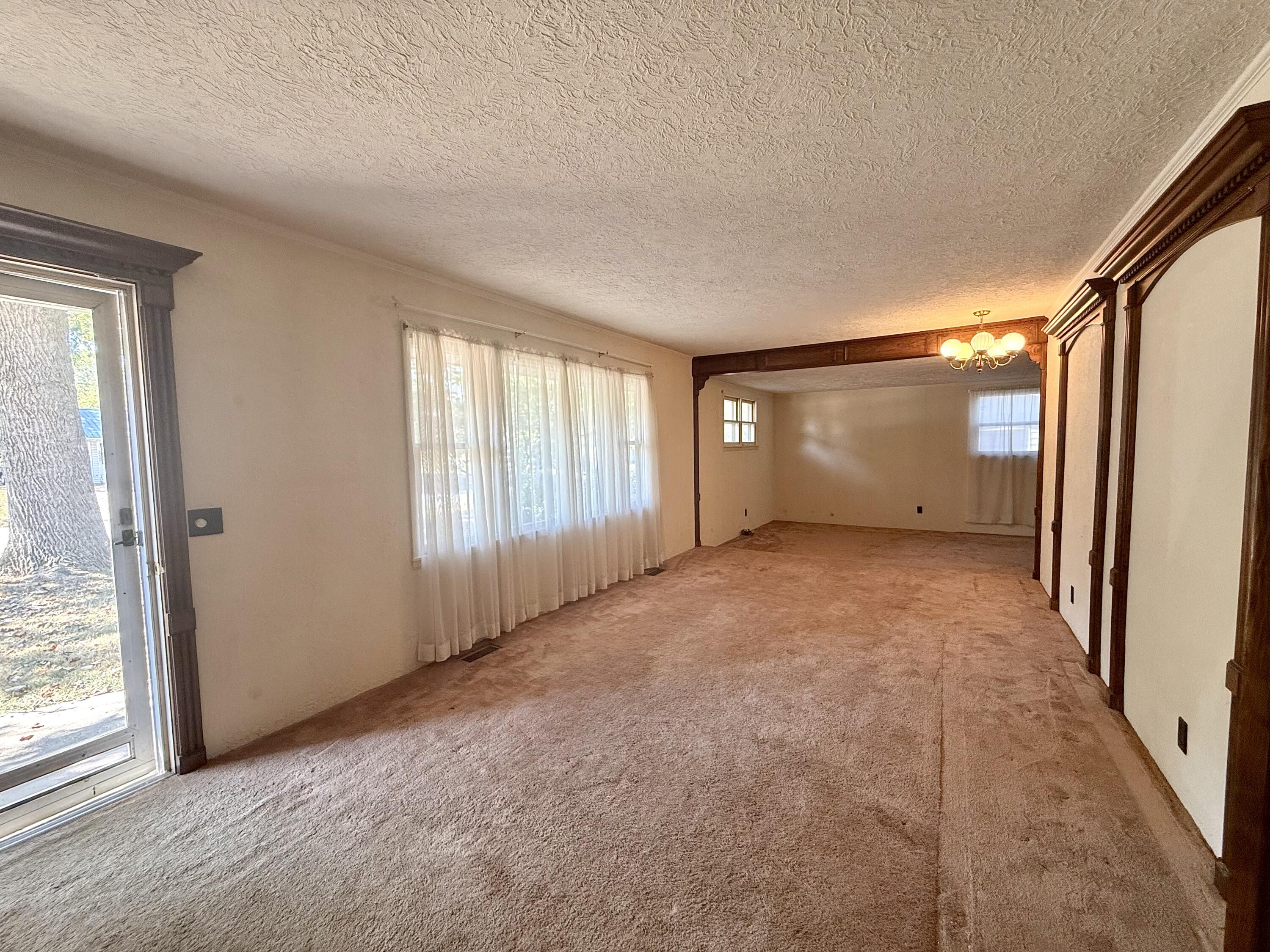 Photo 3 - Residential for sale – 1143  Ozark Street  Houston, MO