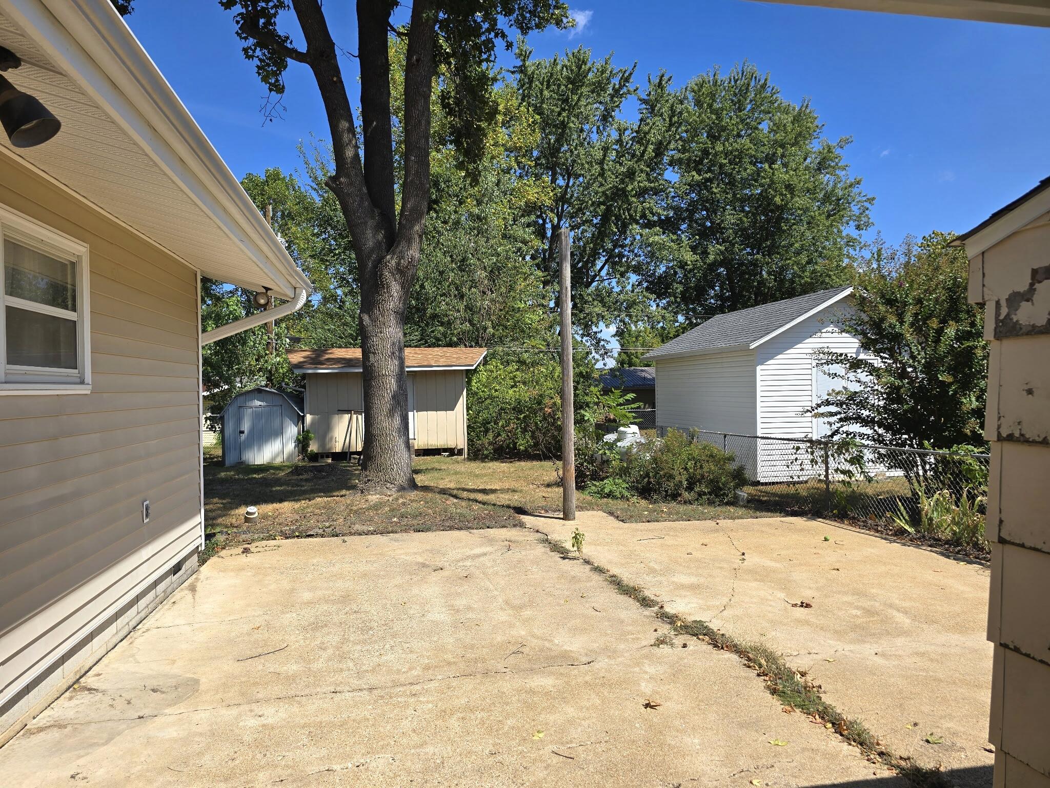 Photo 36 - Residential for sale – 1143  Ozark Street  Houston, MO