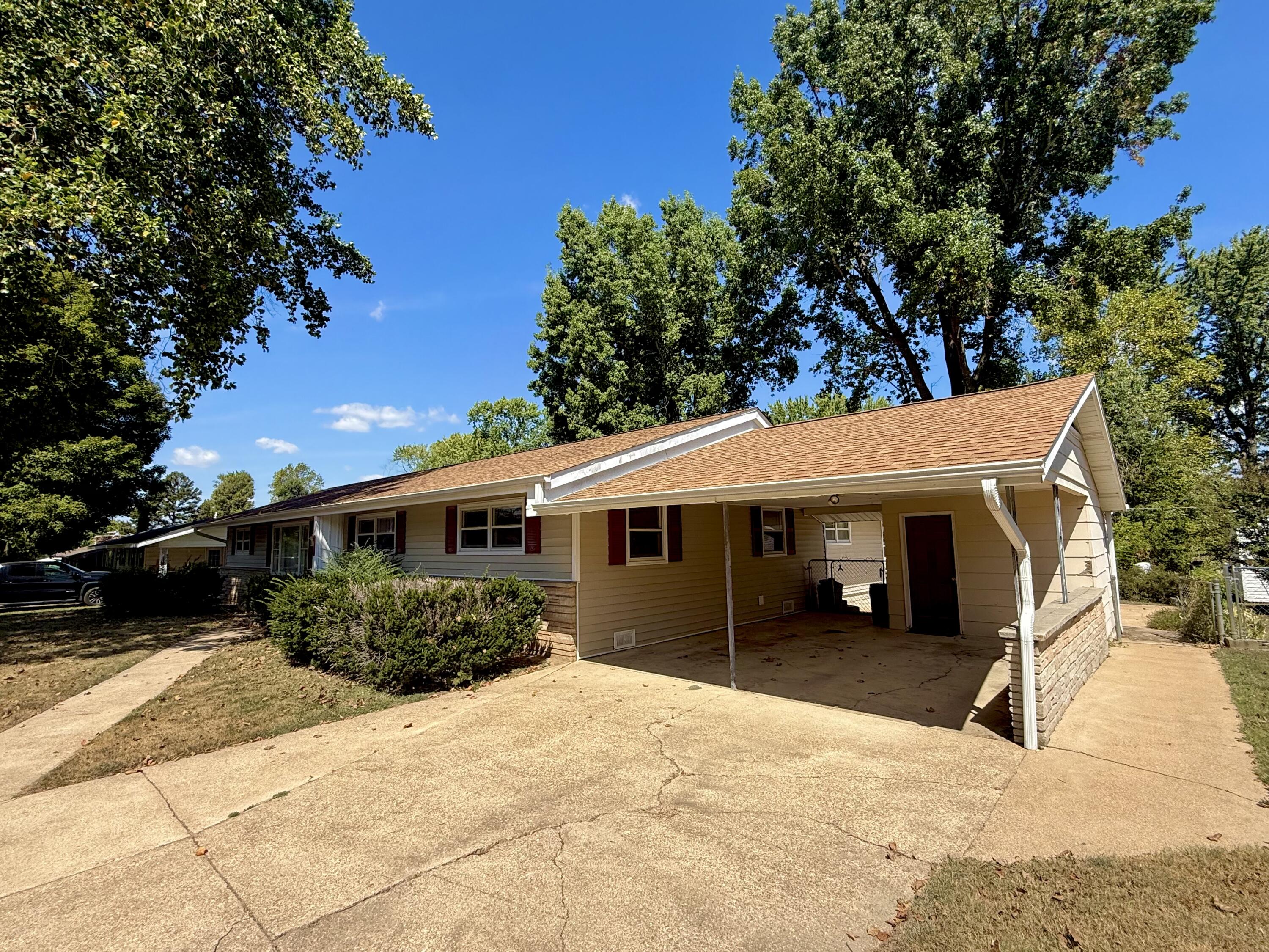 Photo 37 - Residential for sale – 1143  Ozark Street  Houston, MO
