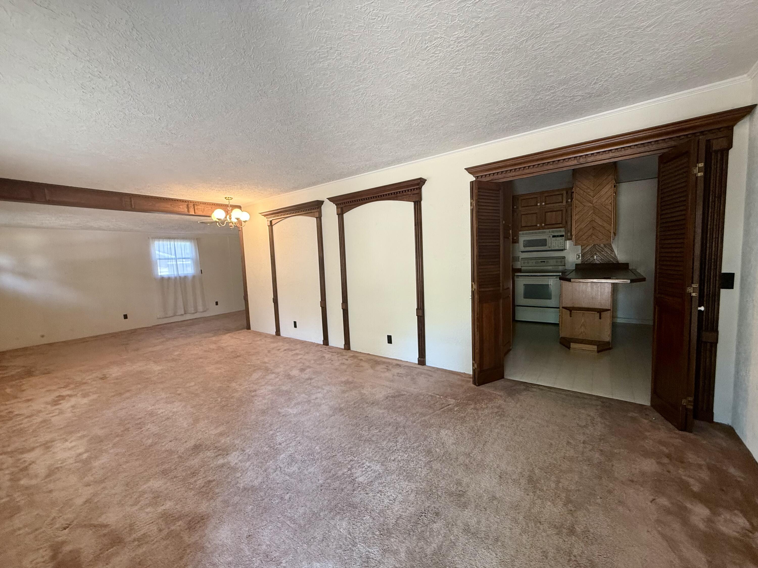 Photo 4 - Residential for sale – 1143  Ozark Street  Houston, MO