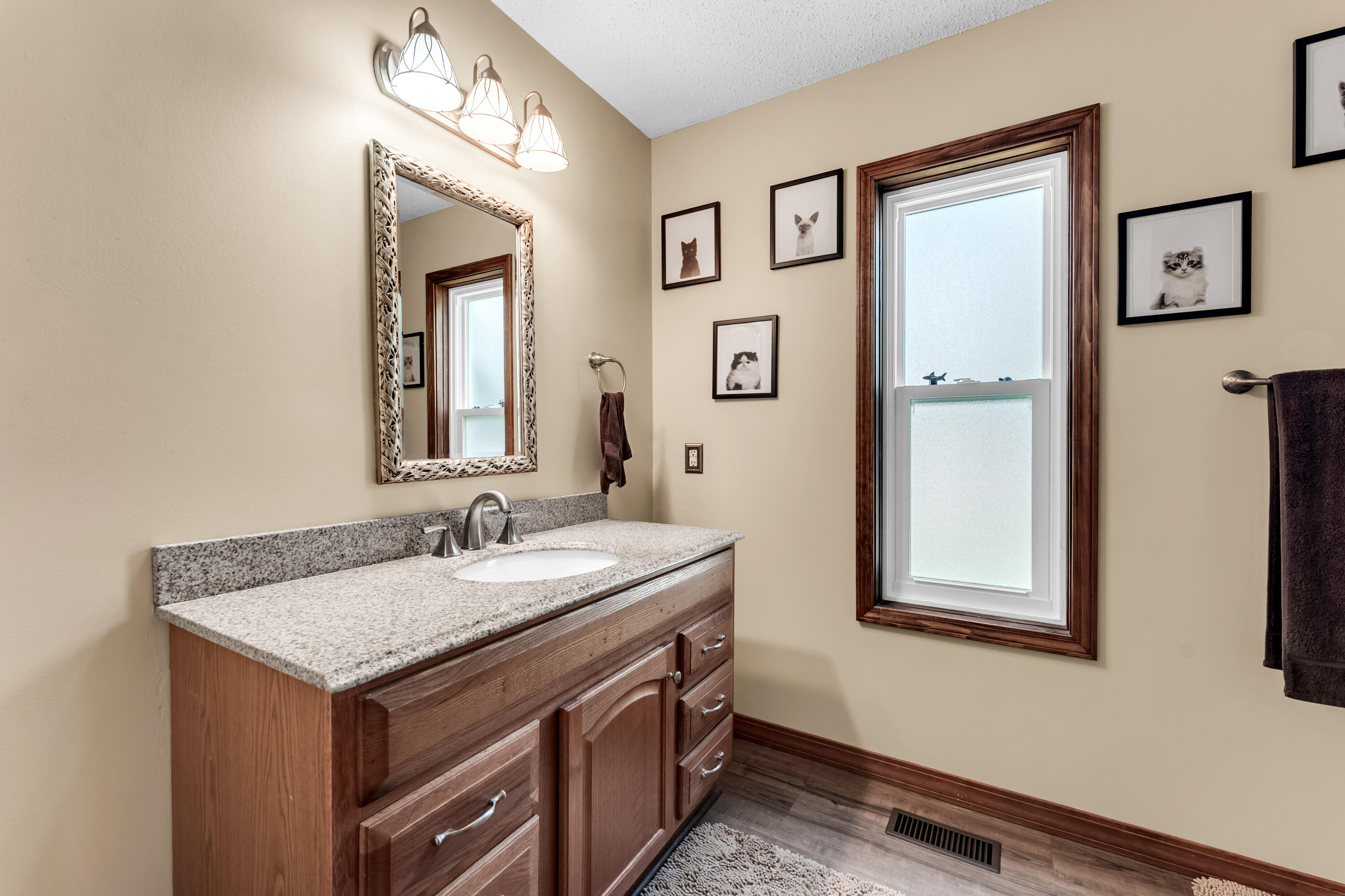 Photo 27 - Residential for sale – 402 N Hightower Avenue  Nixa, MO