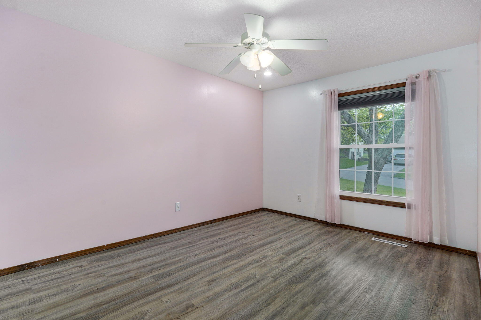 Photo 16 - Residential for sale – 4740 S Glenn Avenue  Springfield, MO
