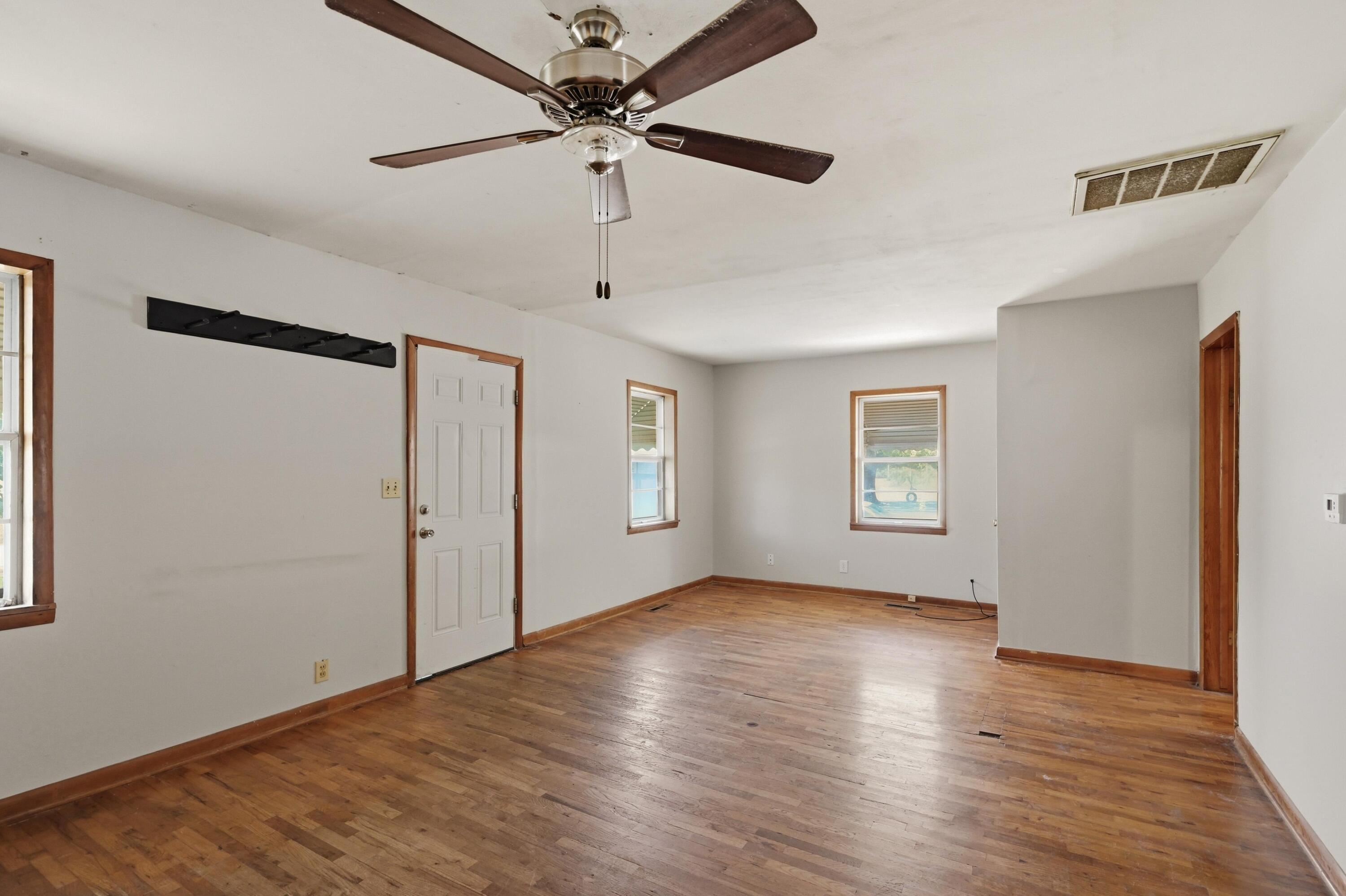 Photo 5 - Residential for sale – 1229 S Monroe Avenue  Joplin, MO