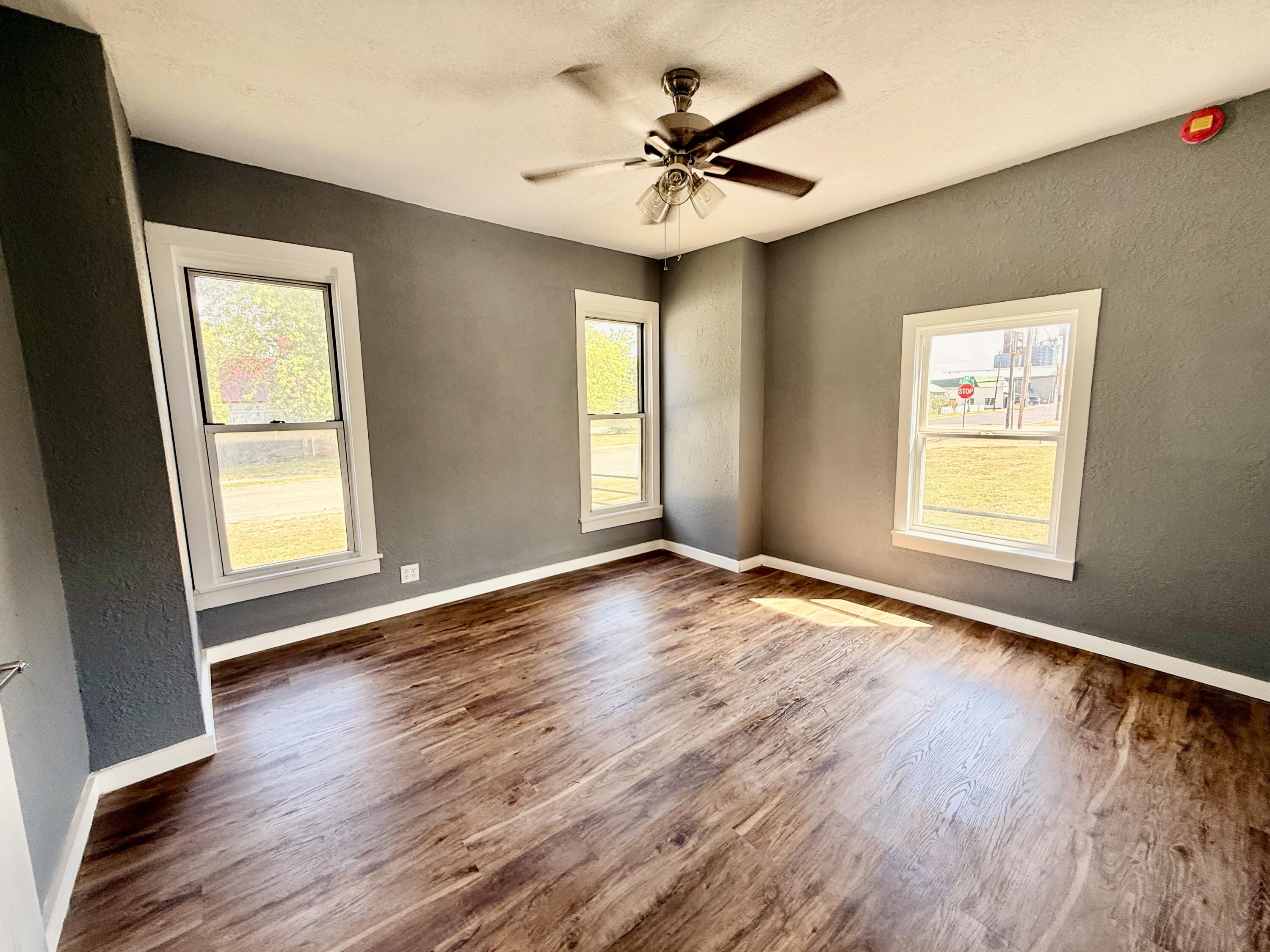 Photo 4 - Residential for sale – 311 S Greene Street  Mountain Grove, MO