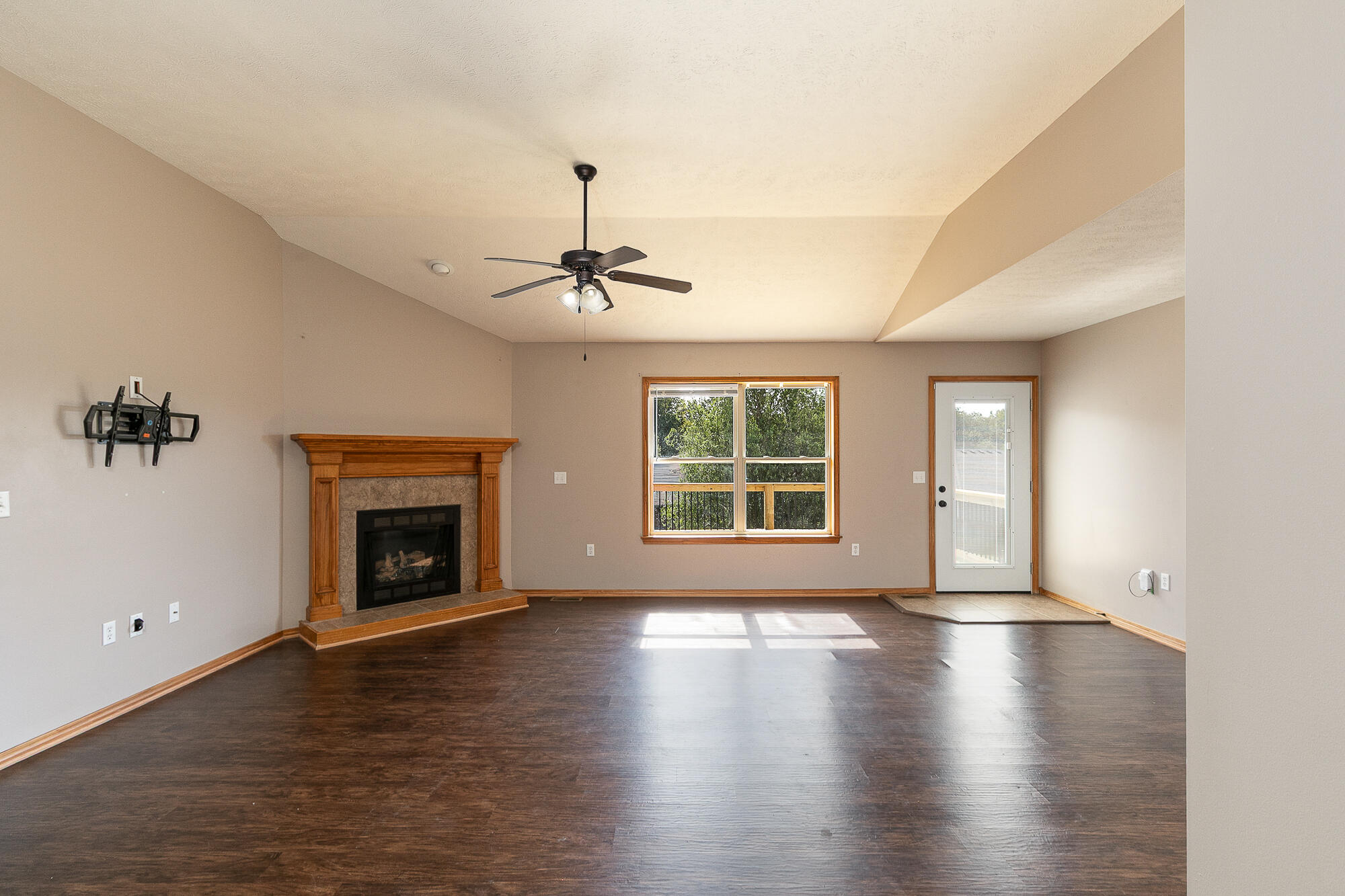 Photo 9 - Residential for sale – 5348 W Basswood Court  Springfield, MO