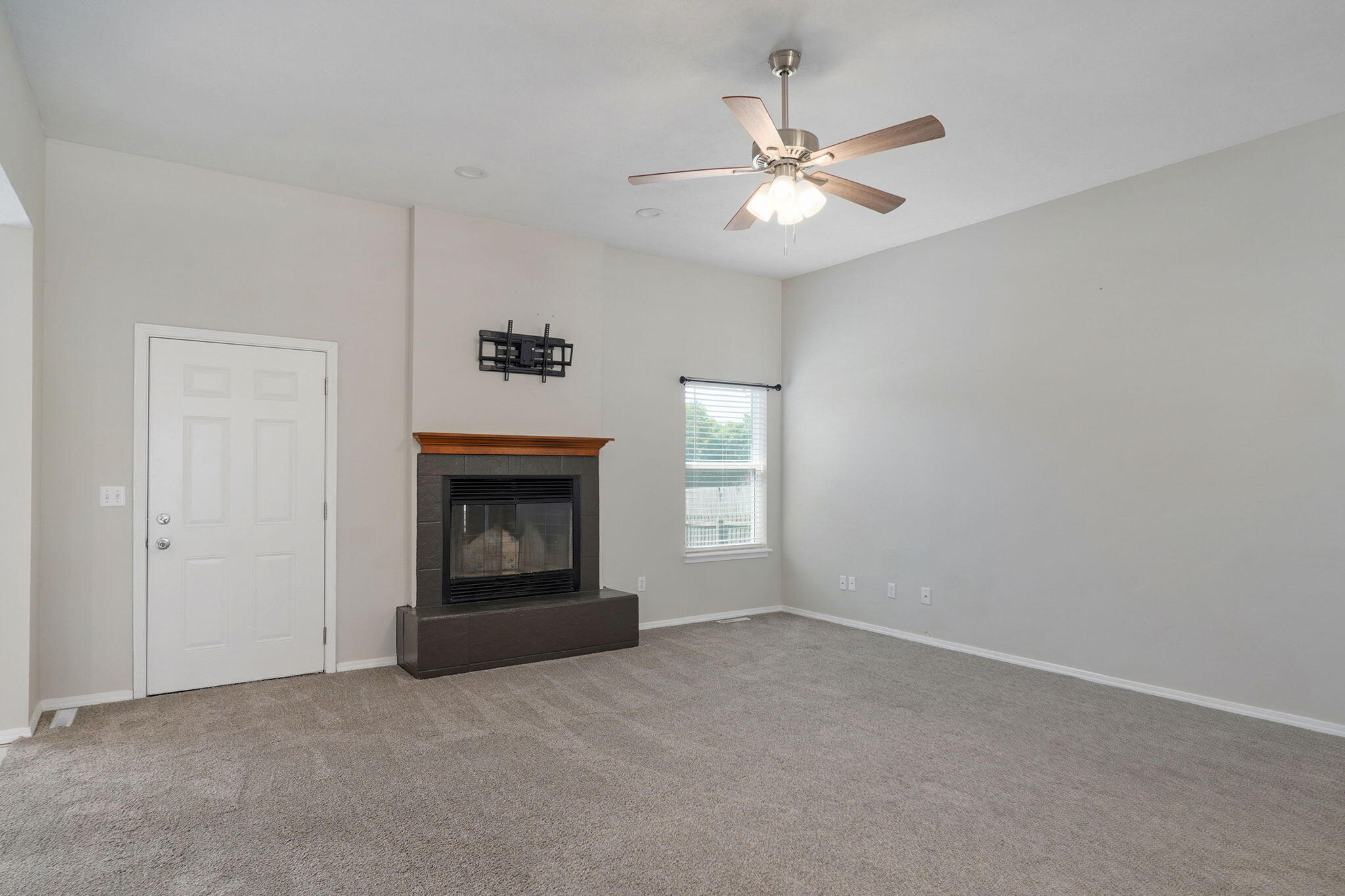 Photo 6 - Residential for sale – 2834 W Lasalle Street  Springfield, MO