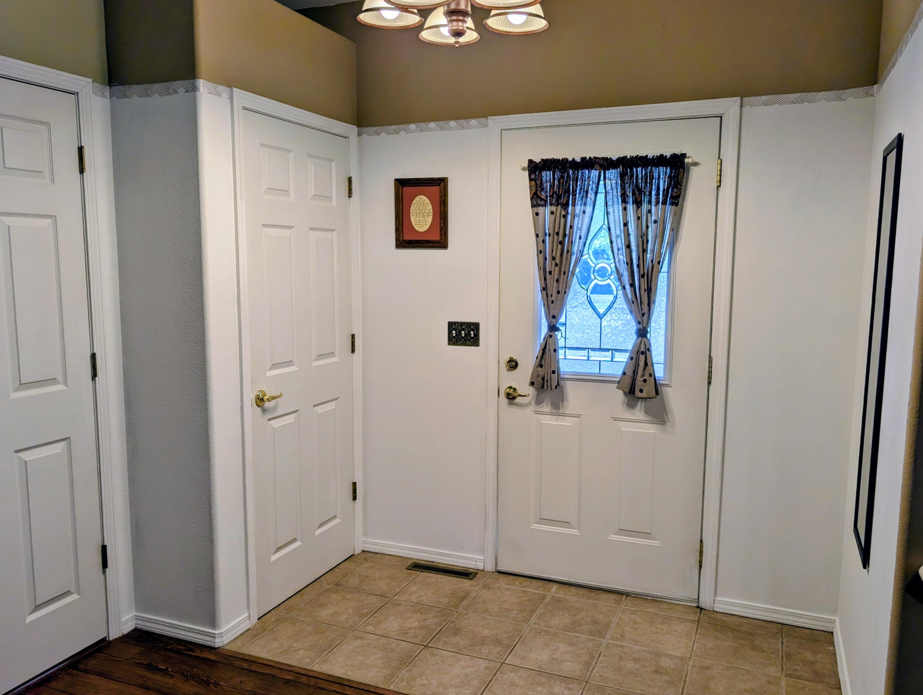 Photo 3 - Residential for sale – 228 N Catamount Boulevard  Branson West, MO