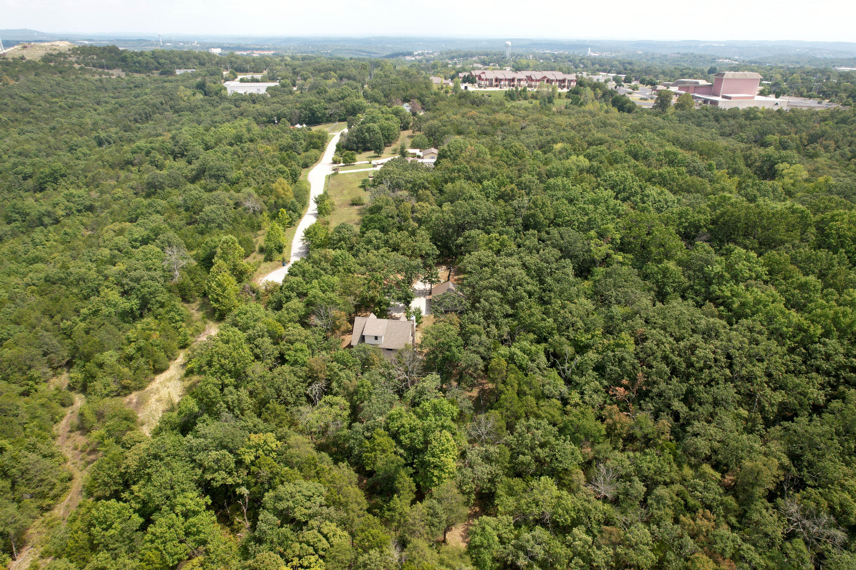 Photo 4 - Residential for sale – 511  Timberlane Drive  Branson, MO