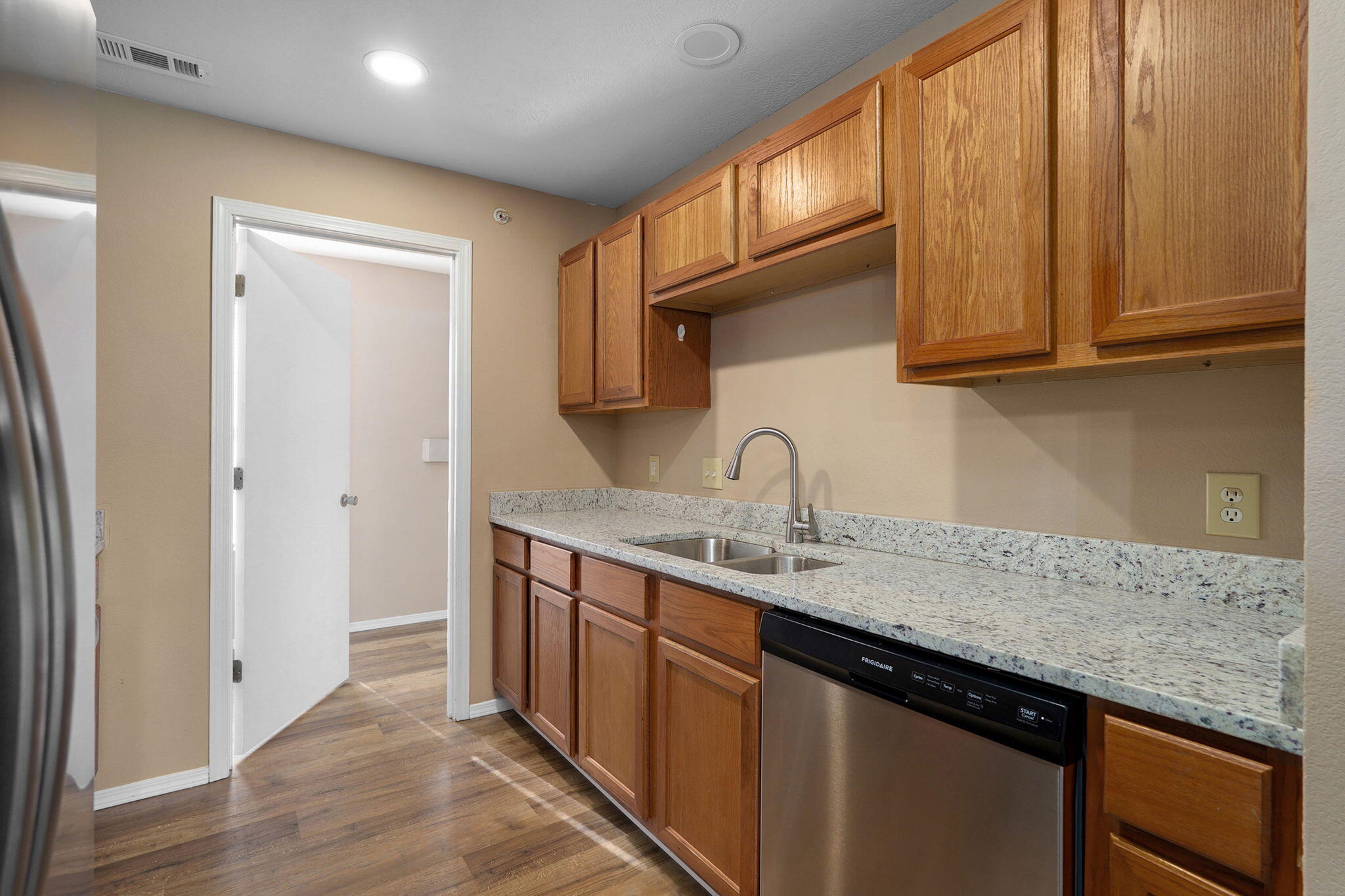 Photo 10 - Residential for sale – 2911  Vineyards Parkway  Branson, MO
