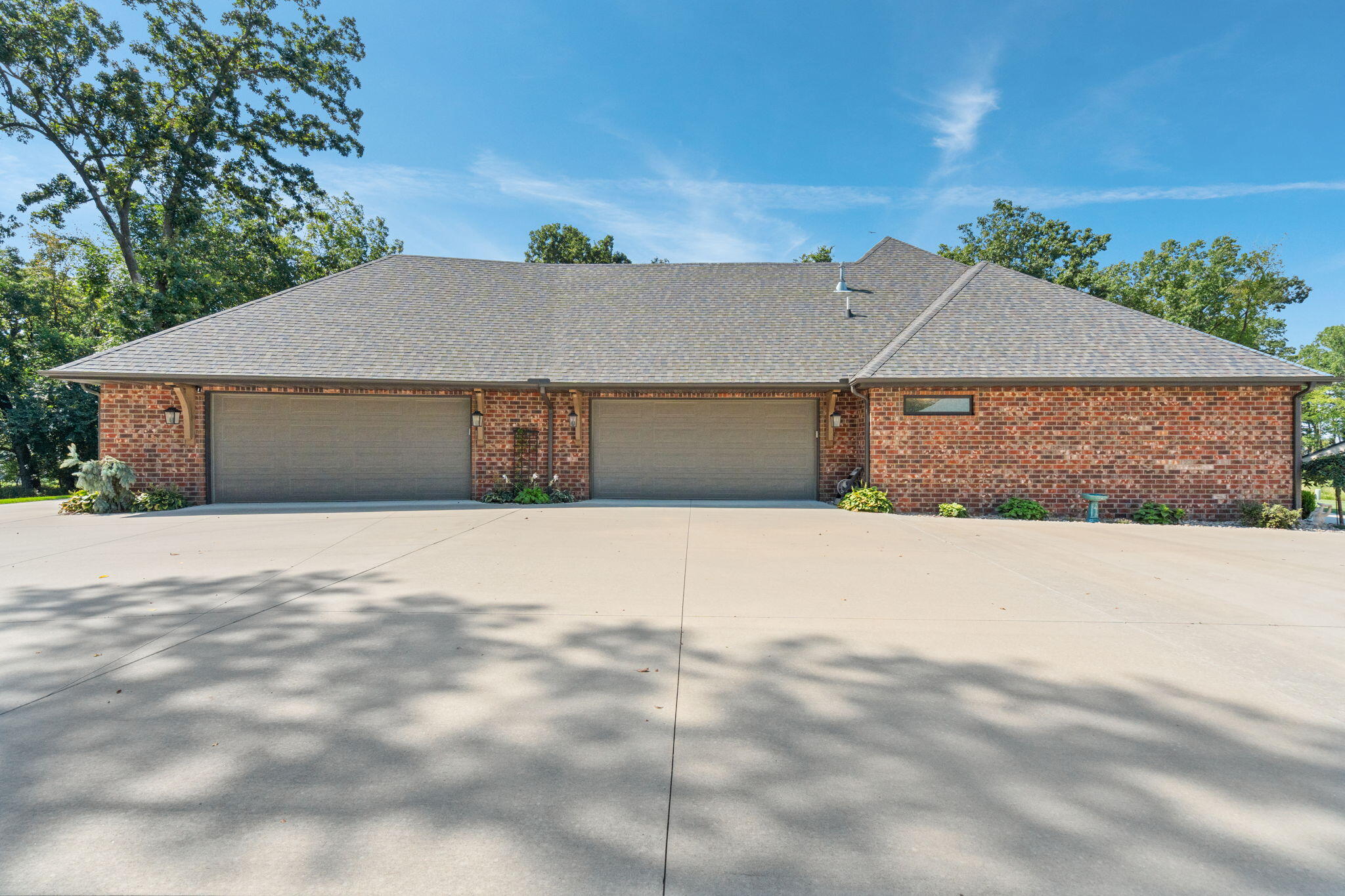 Photo 3 - Residential for sale – 878 E Galway Court  Nixa, MO