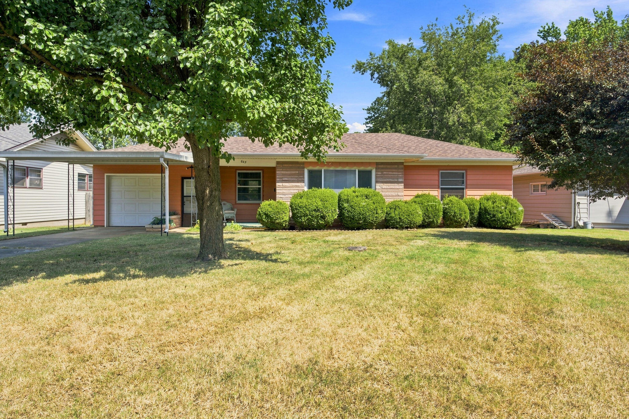 Photo 3 - Residential for sale – 645 W Stanford Street  Springfield, MO