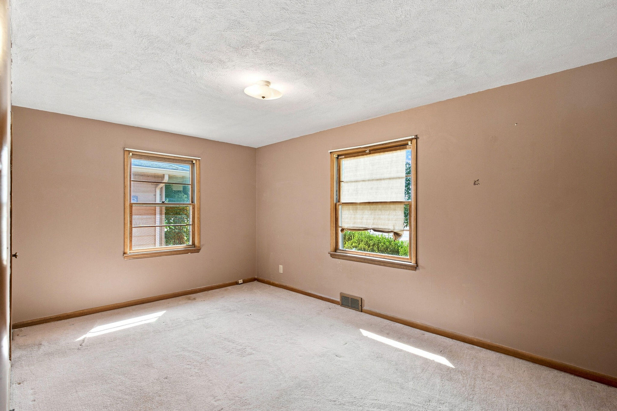 Photo 17 - Residential for sale – 645 W Stanford Street  Springfield, MO
