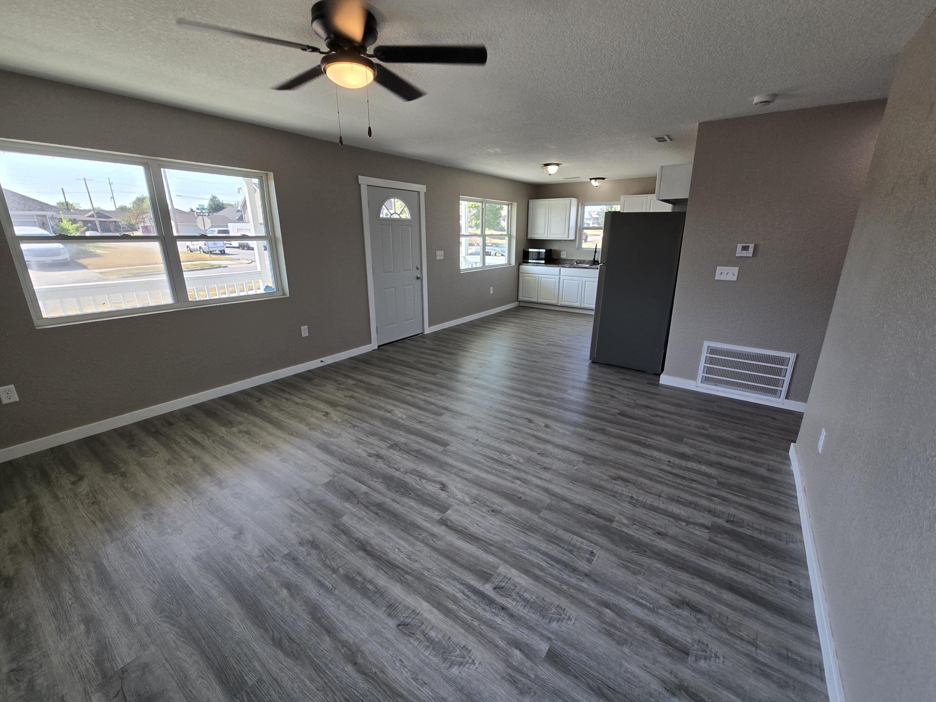 Photo 6 - Residential for sale – 2401 S Wall Avenue  Joplin, MO