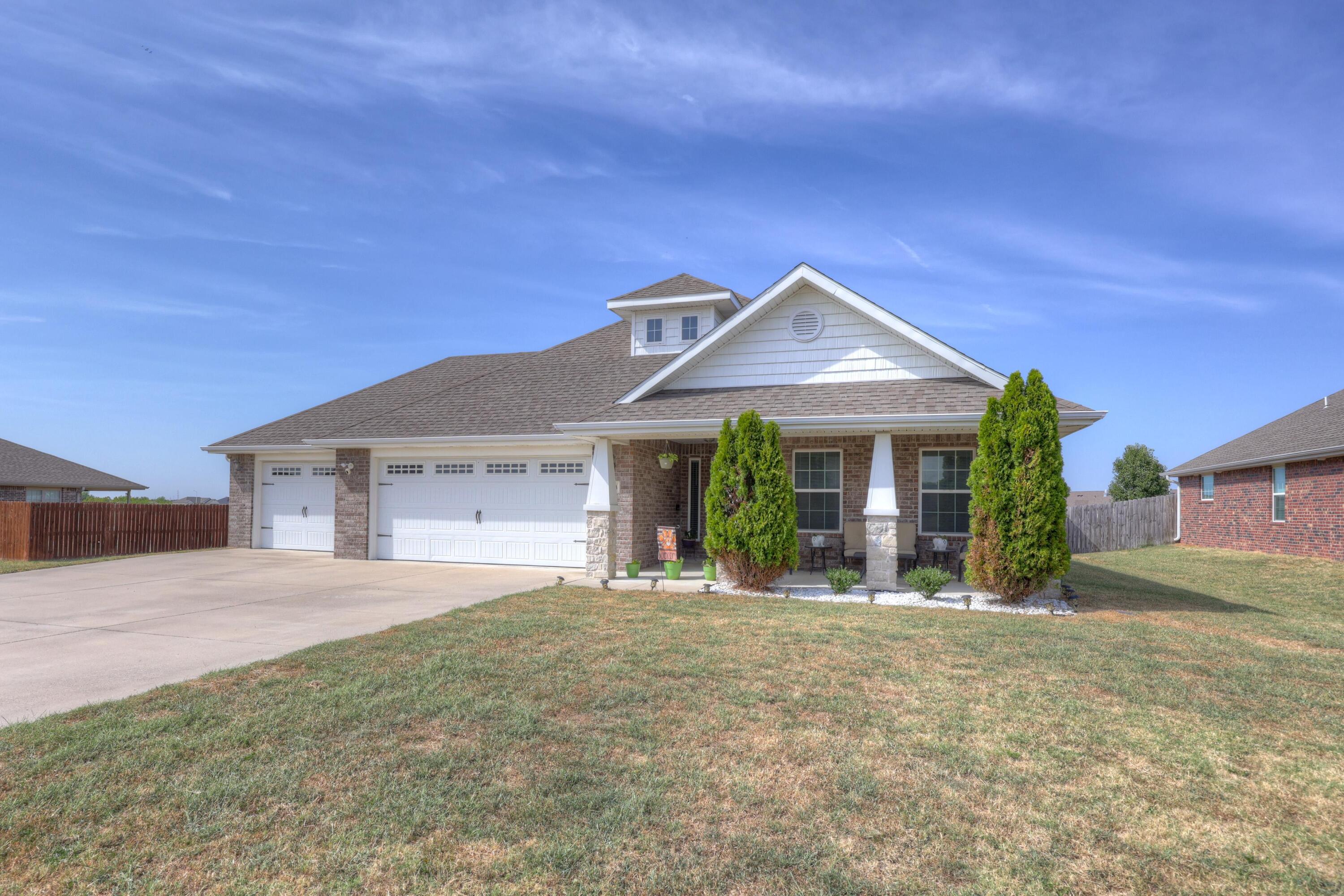 Photo 3 - Residential for sale – 2764  Annelise Lane  Joplin, MO