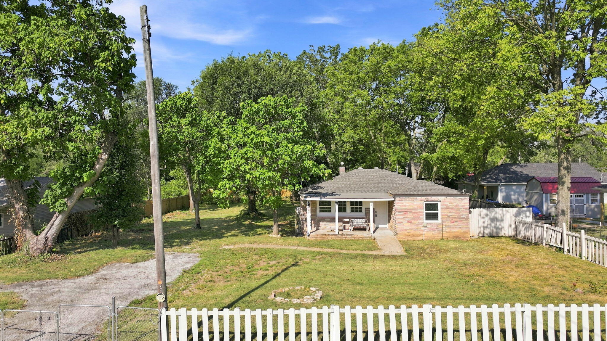 Photo 10 - Residential for sale – 617 N Hillcrest Avenue  Springfield, MO