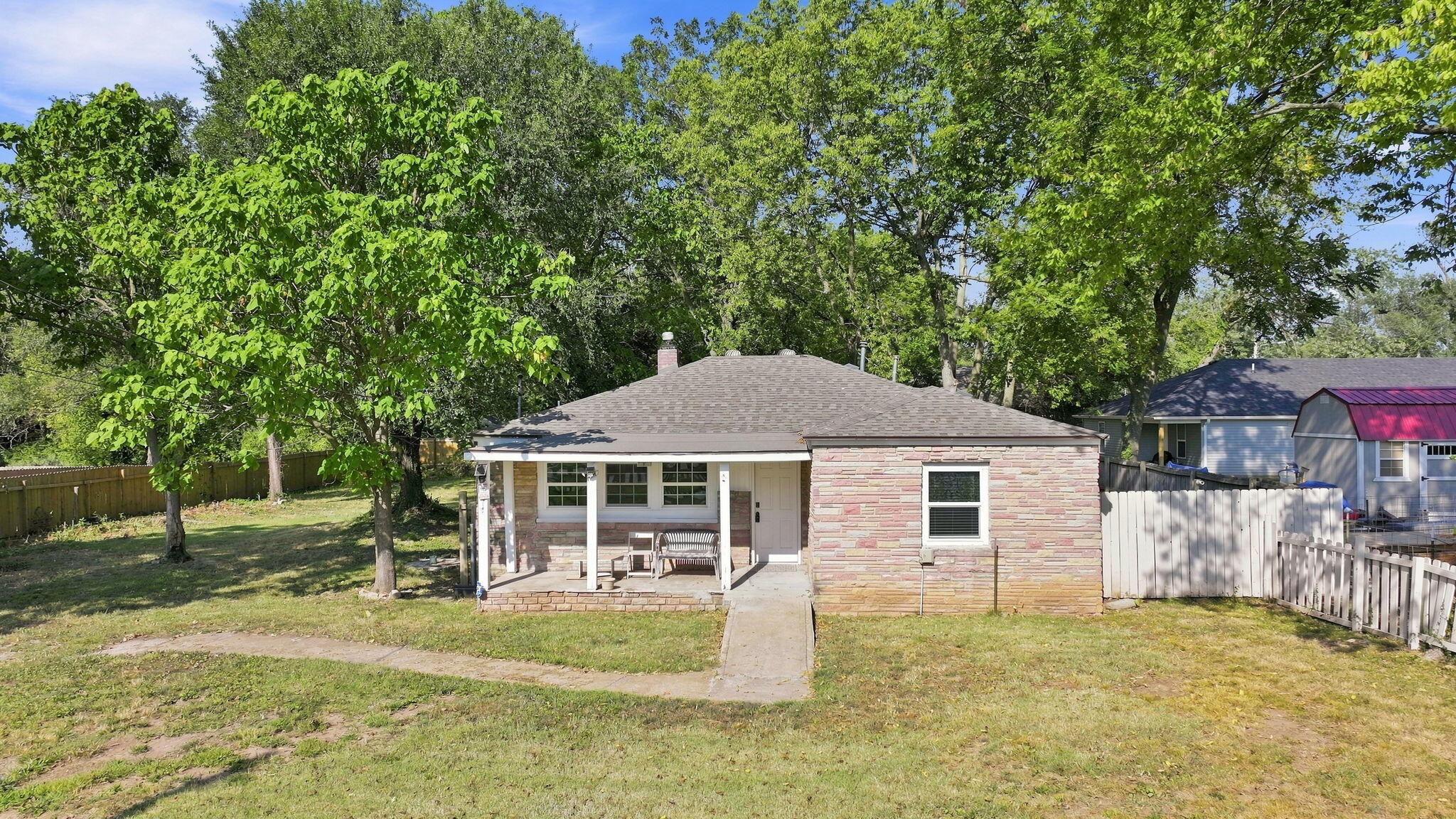 Residential for sale – 617 N Hillcrest Avenue  Springfield, MO