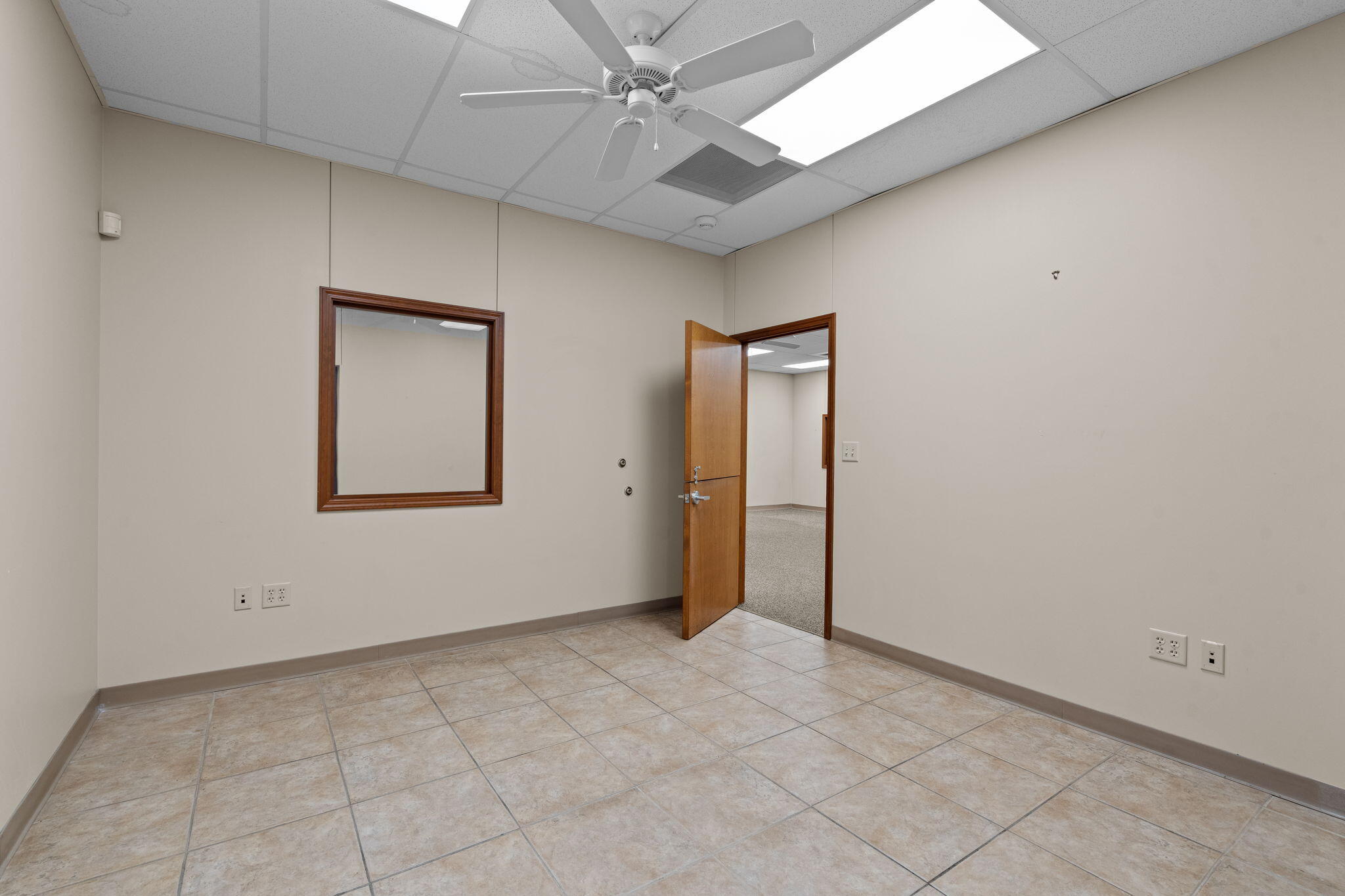 Photo 10 - Commercial Lease for sale – 311 N Waverly Avenue  Springfield, MO