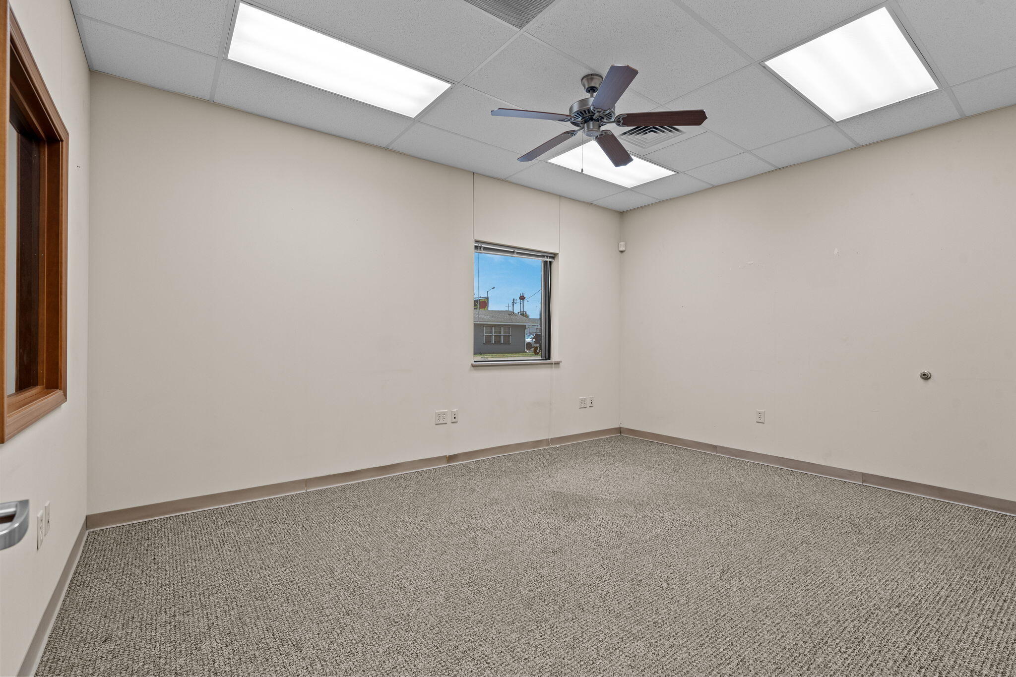 Photo 15 - Commercial Lease for sale – 311 N Waverly Avenue  Springfield, MO