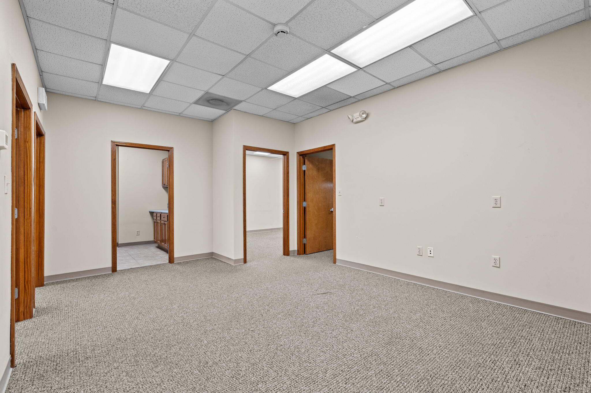 Photo 19 - Commercial Lease for sale – 311 N Waverly Avenue  Springfield, MO