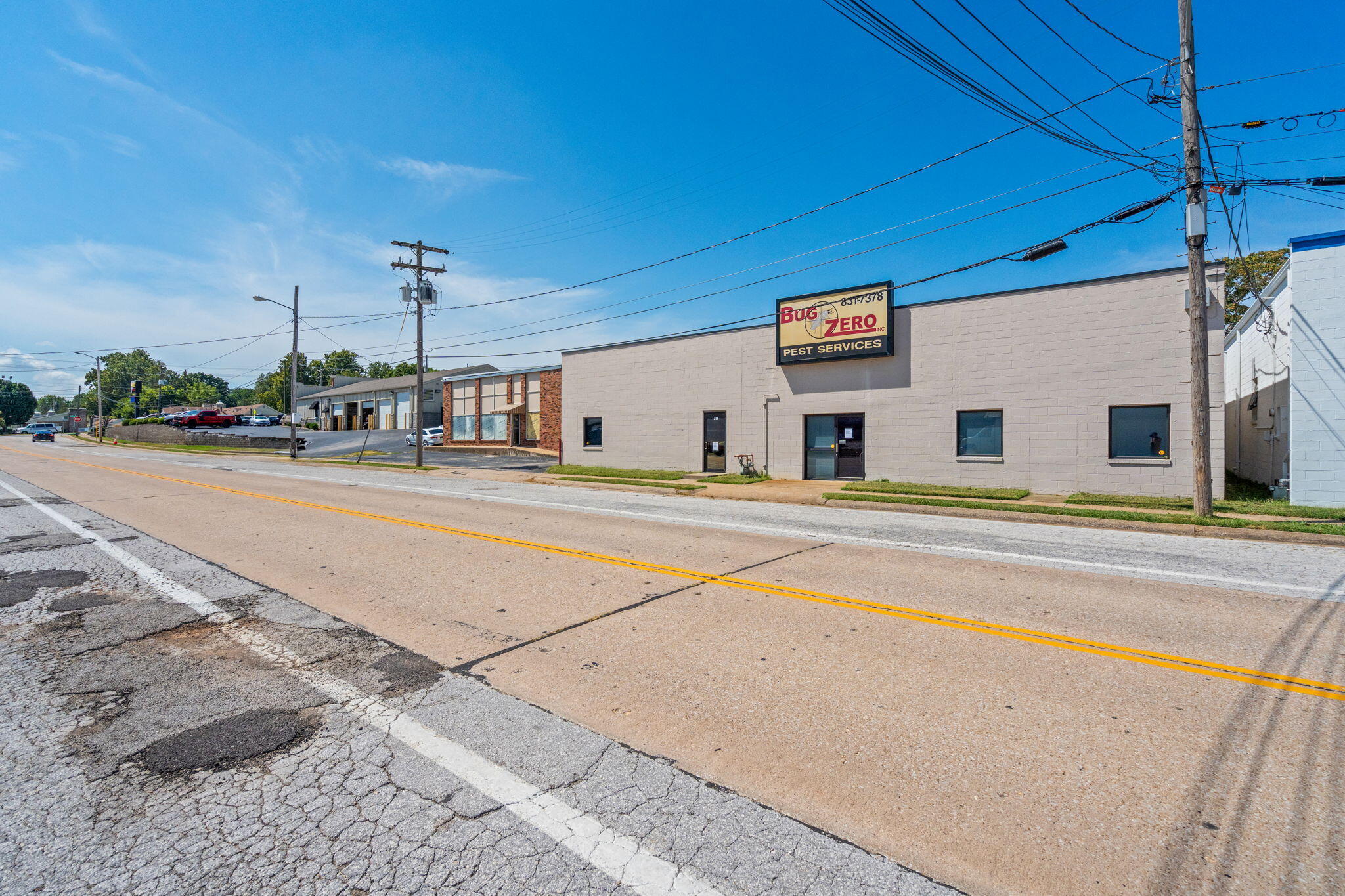 Photo 6 - Commercial Lease for sale – 311 N Waverly Avenue  Springfield, MO
