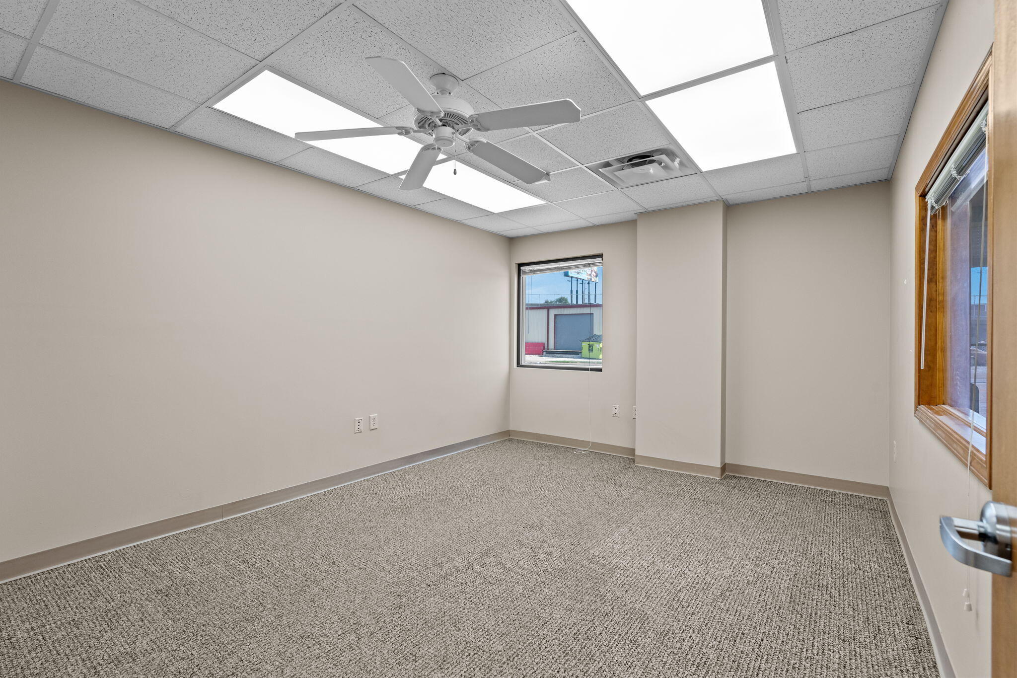 Photo 21 - Commercial Lease for sale – 311 N Waverly Avenue  Springfield, MO