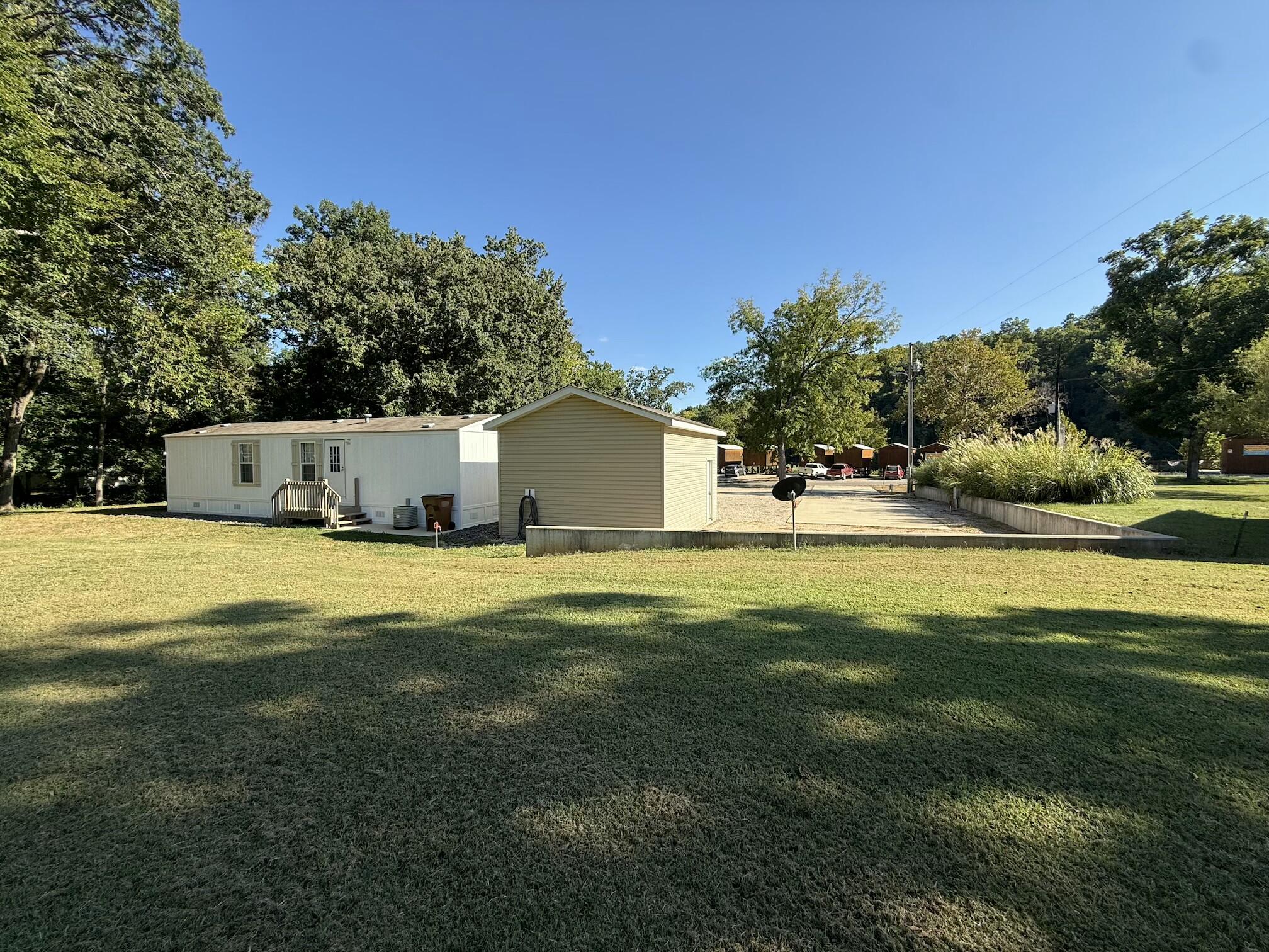 Photo 17 - Residential for sale – 16247  Tom Akers Road  Eminence, MO