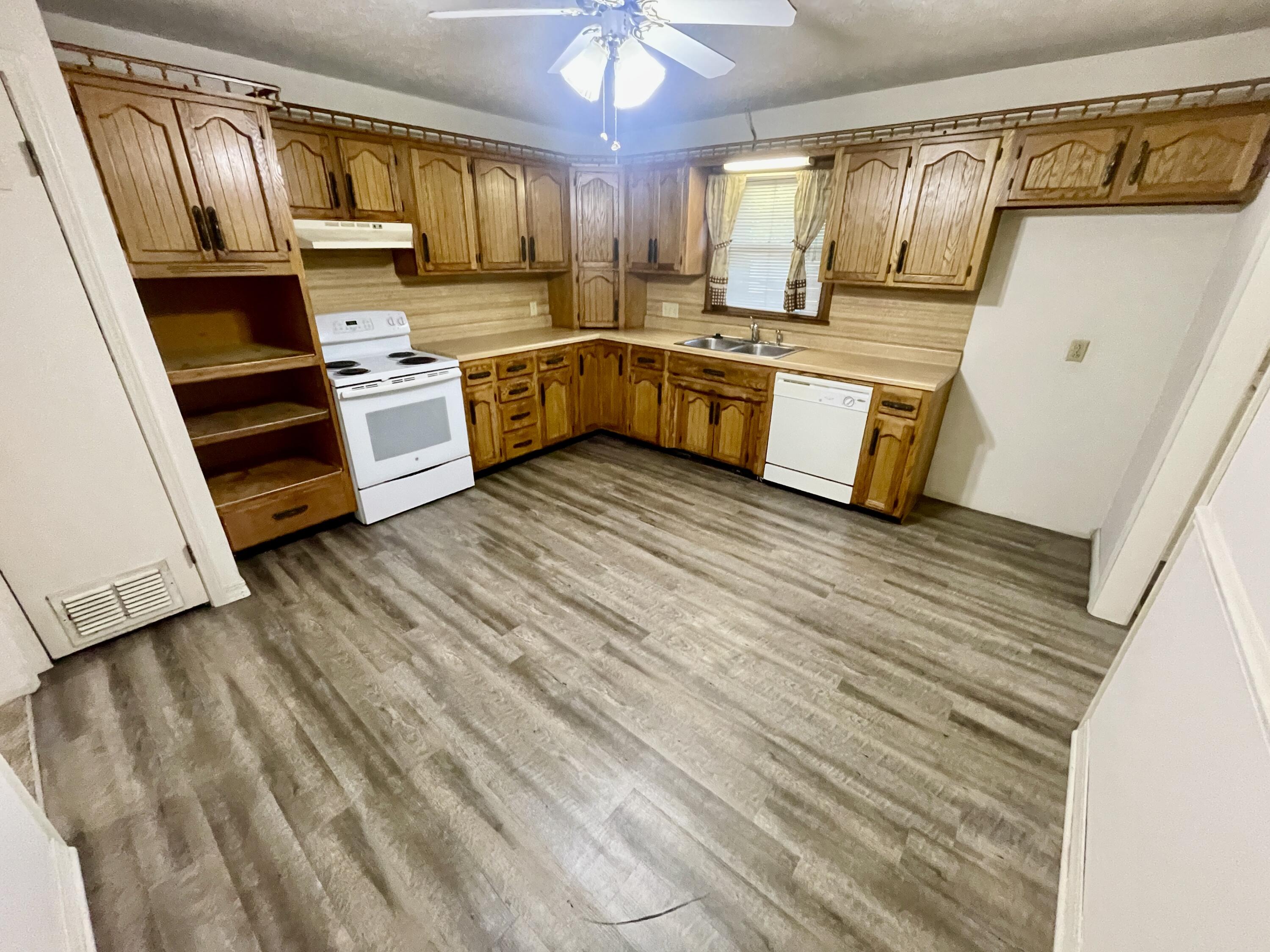 Photo 3 - Residential for sale – 2563 N Franklin Avenue  Springfield, MO
