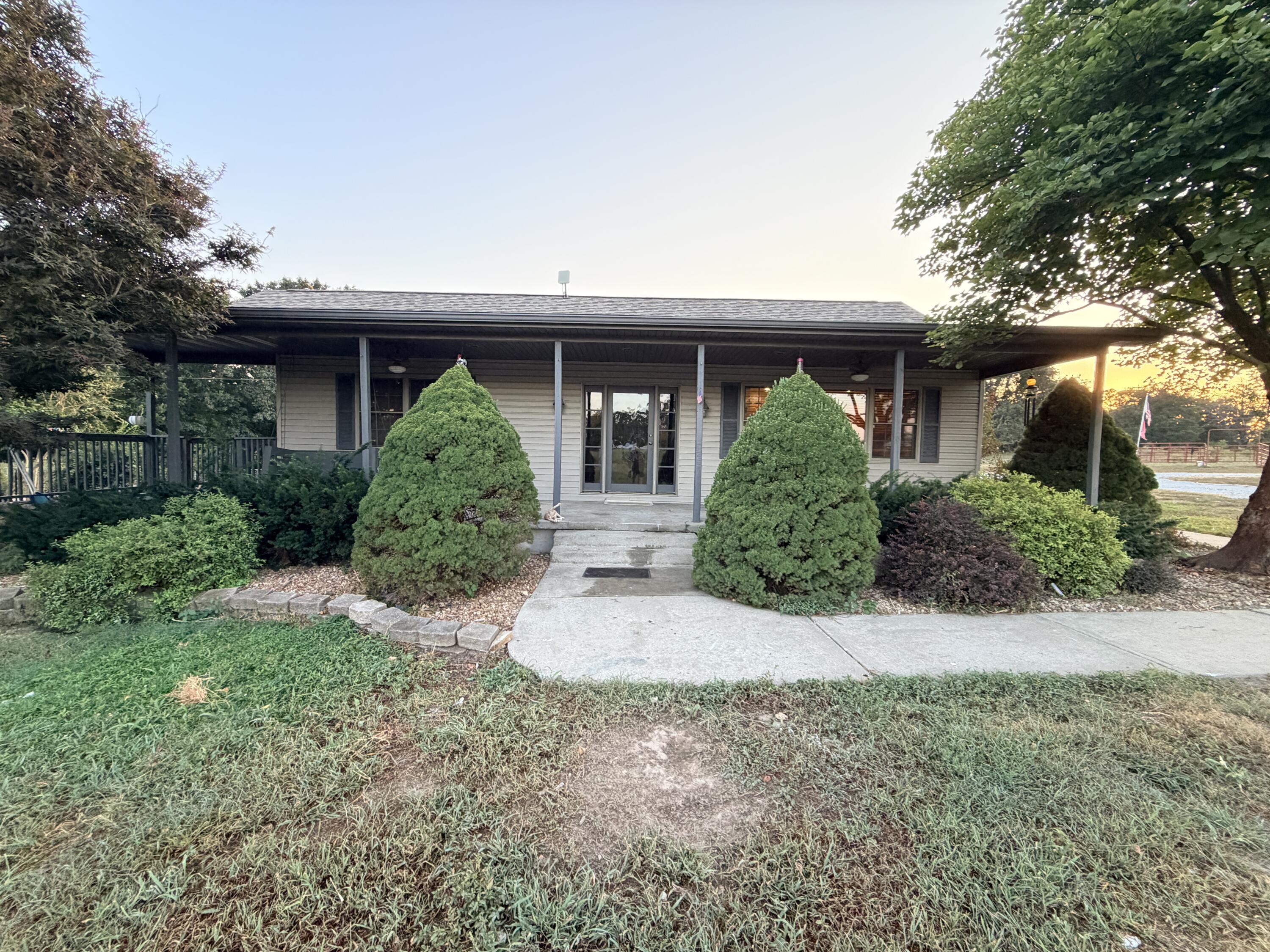 Photo 4 - Residential for sale – 184 E 334th Road  Humansville, MO