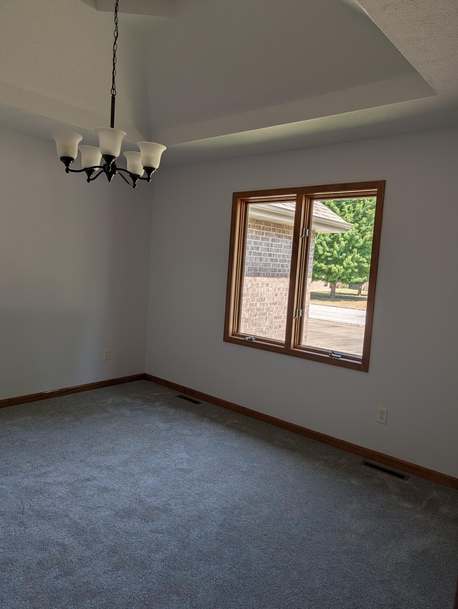 Photo 9 - Residential for sale – 1391 S Meadow Lane  Bolivar, MO