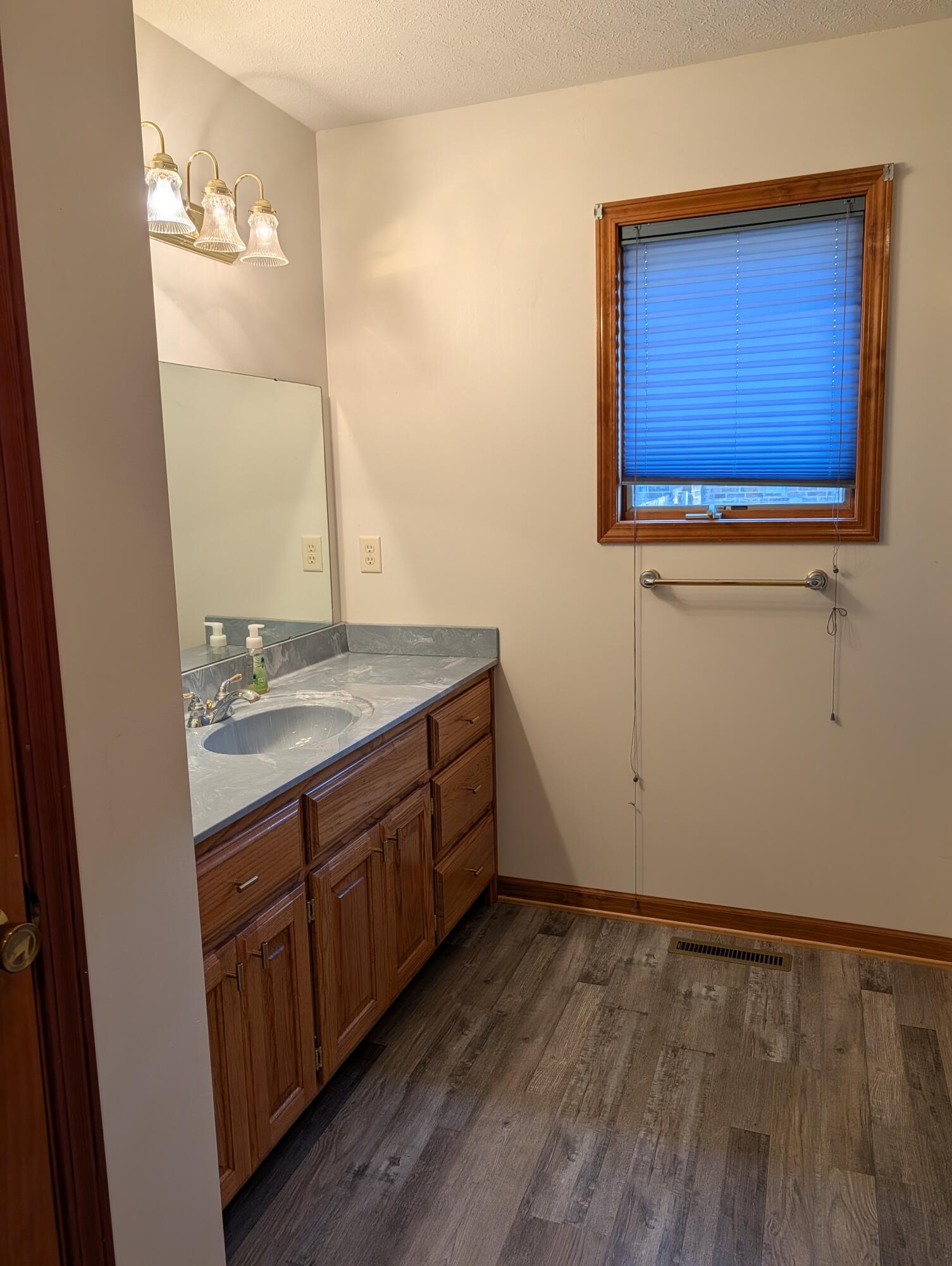 Photo 16 - Residential for sale – 1391 S Meadow Lane  Bolivar, MO