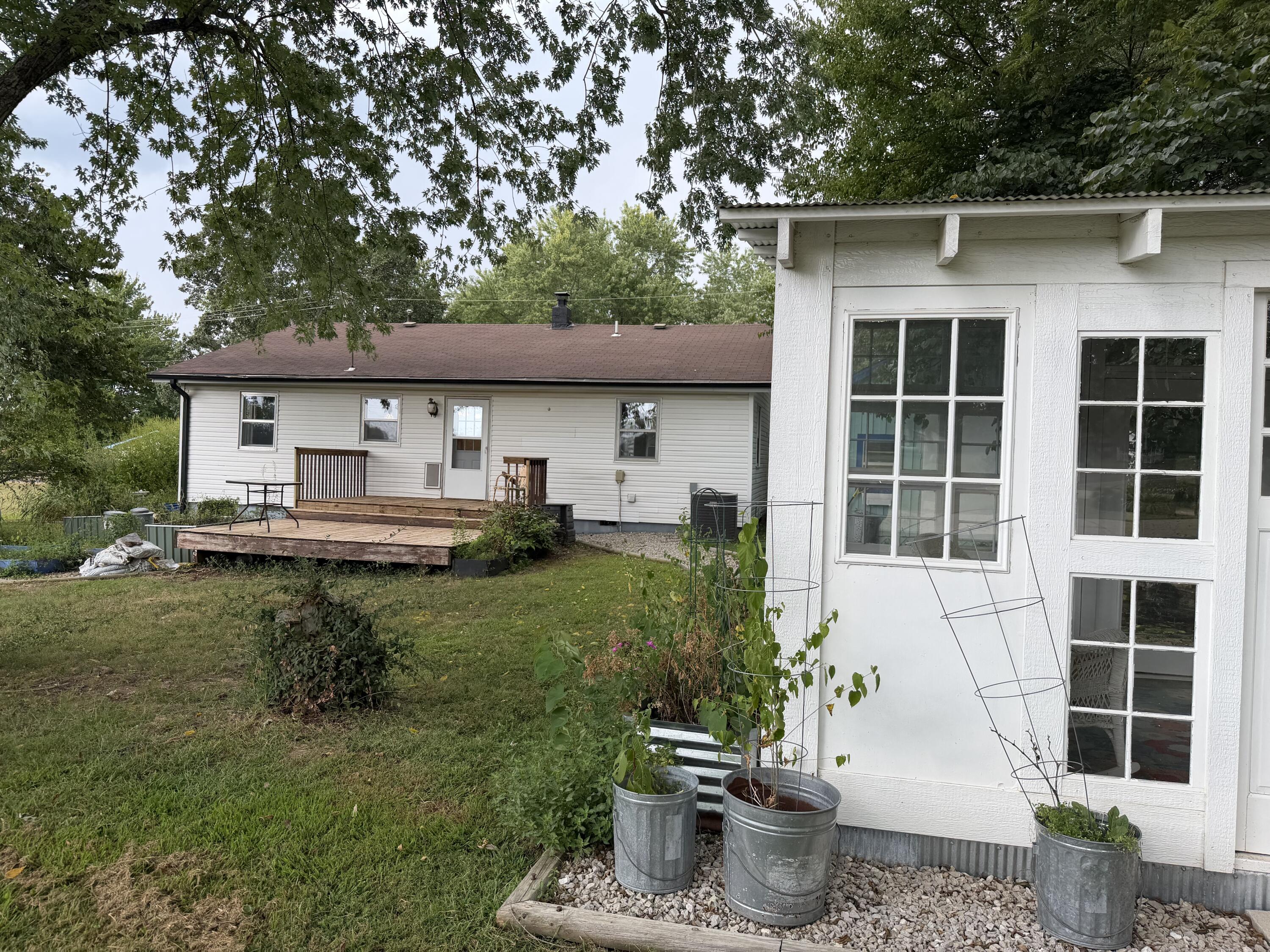 Photo 3 - Residential for sale – 107 E James Street  Mountain View, MO