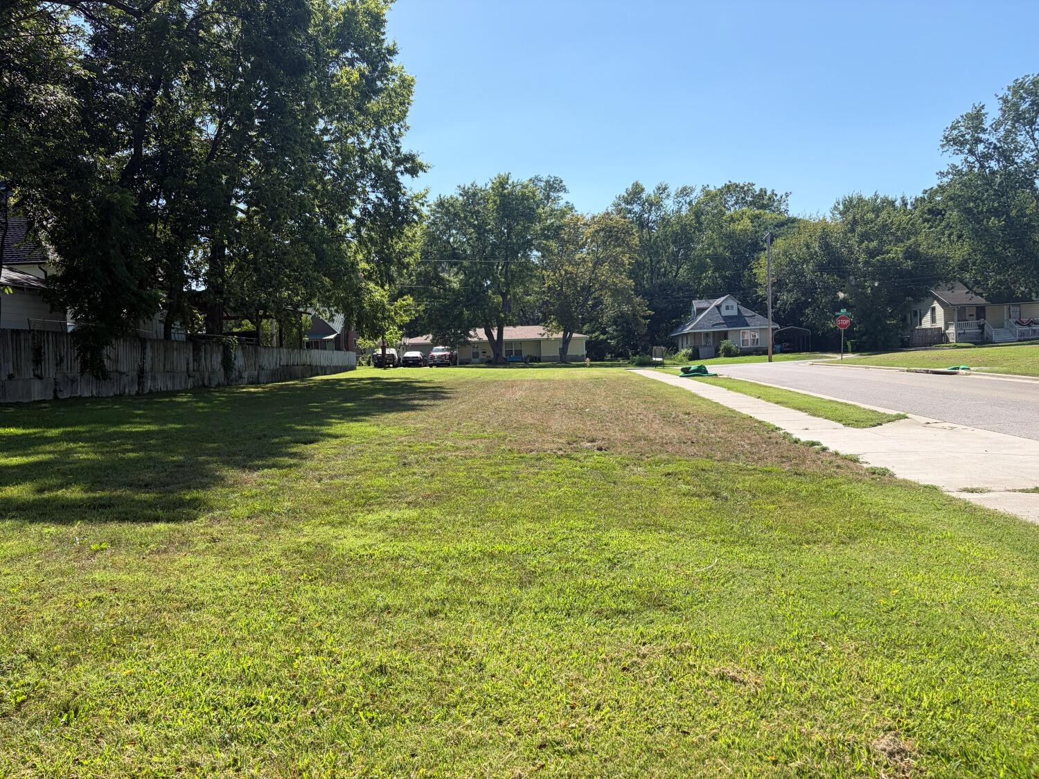 Photo 2 - Land for sale – 2260 N Campbell Avenue  Springfield, MO