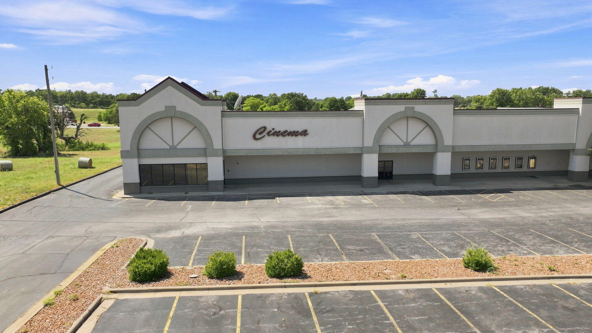 Photo 8 - Commercial Sale for sale – 800 E Aldrich Road  Bolivar, MO