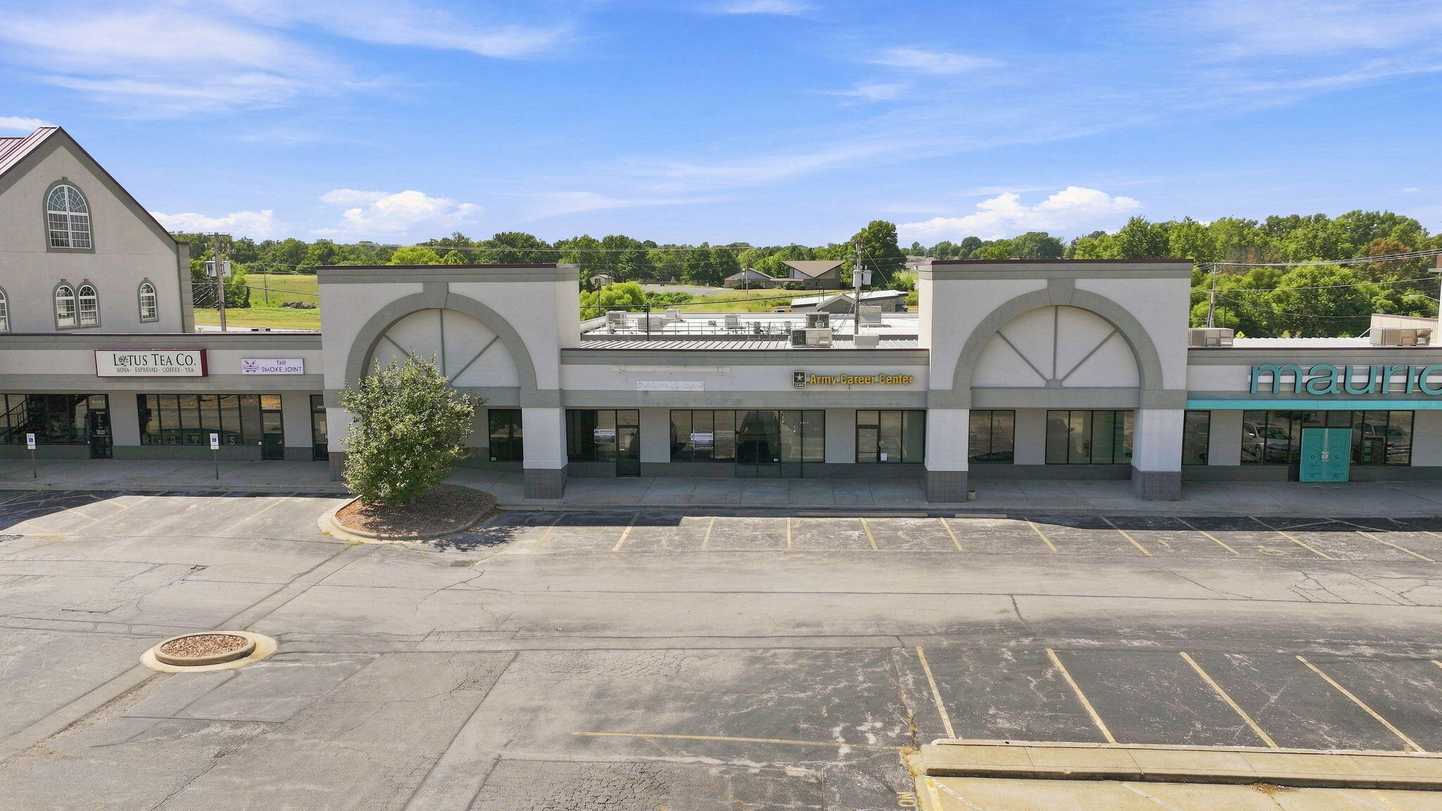 Photo 13 - Commercial Sale for sale – 800 E Aldrich Road  Bolivar, MO