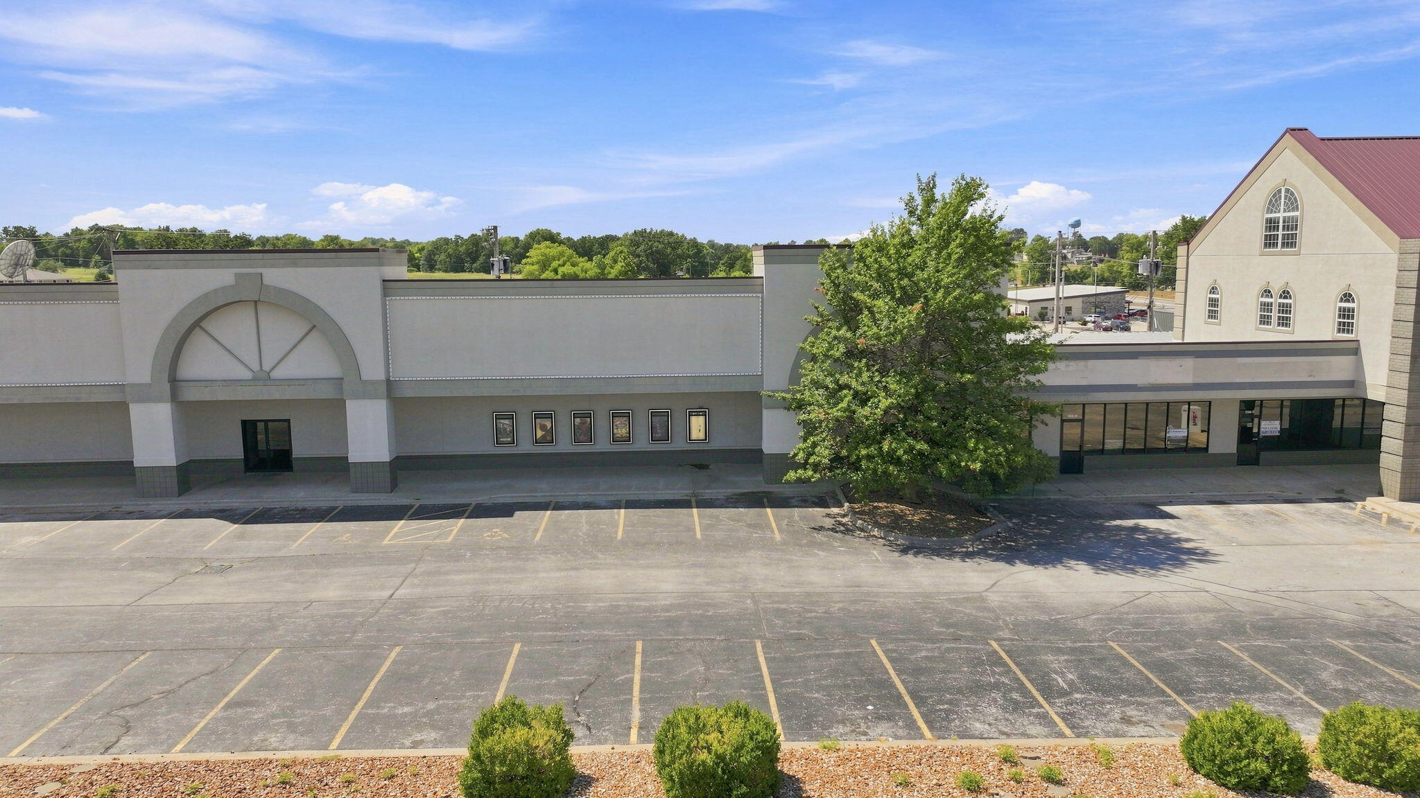 Photo 9 - Commercial Sale for sale – 800 E Aldrich Road  Bolivar, MO