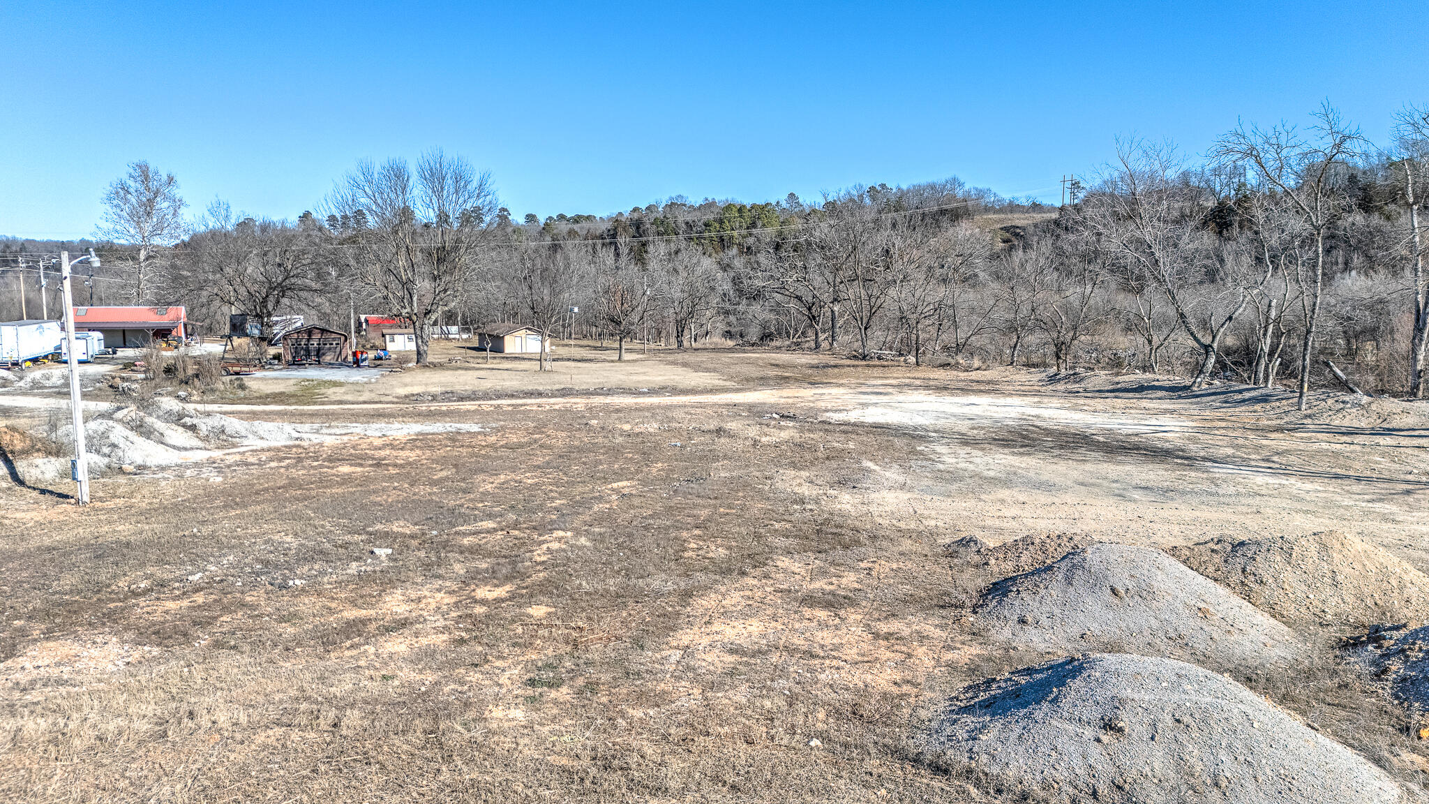 Photo 7 - Commercial Sale for sale – 143  Missouri Lane  Pineville, MO