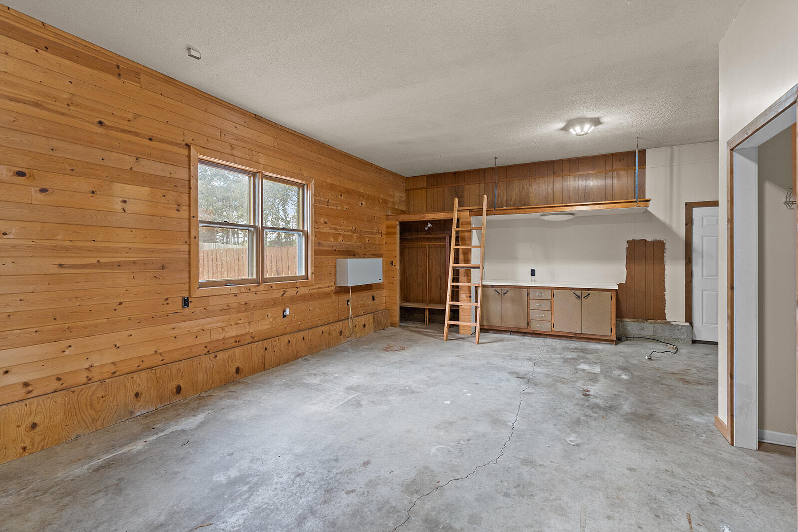 Photo 31 - Residential for sale – 521 E Fremont Road  Lebanon, MO