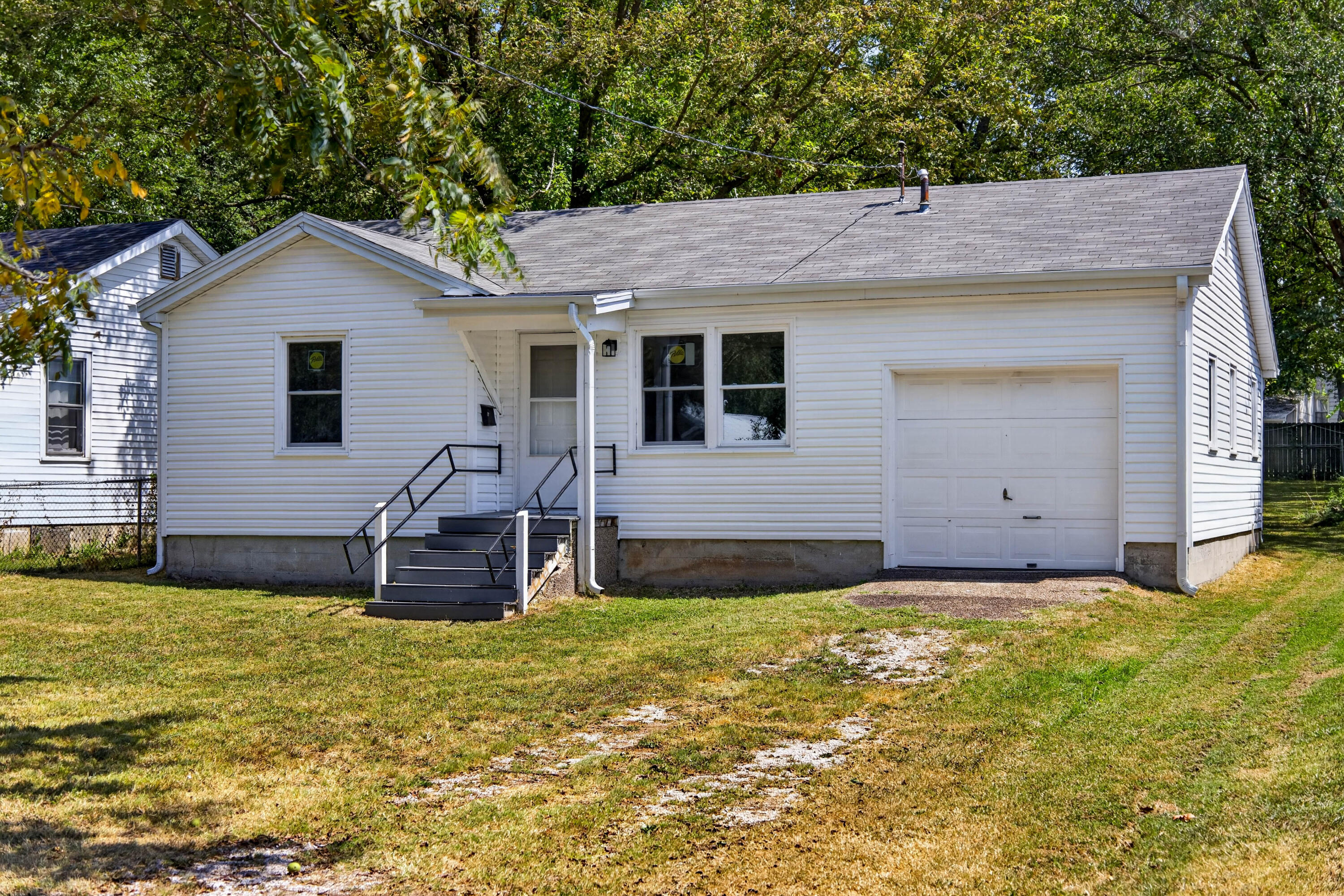Photo 2 - Residential for sale – 2120 N Fort Avenue  Springfield, MO