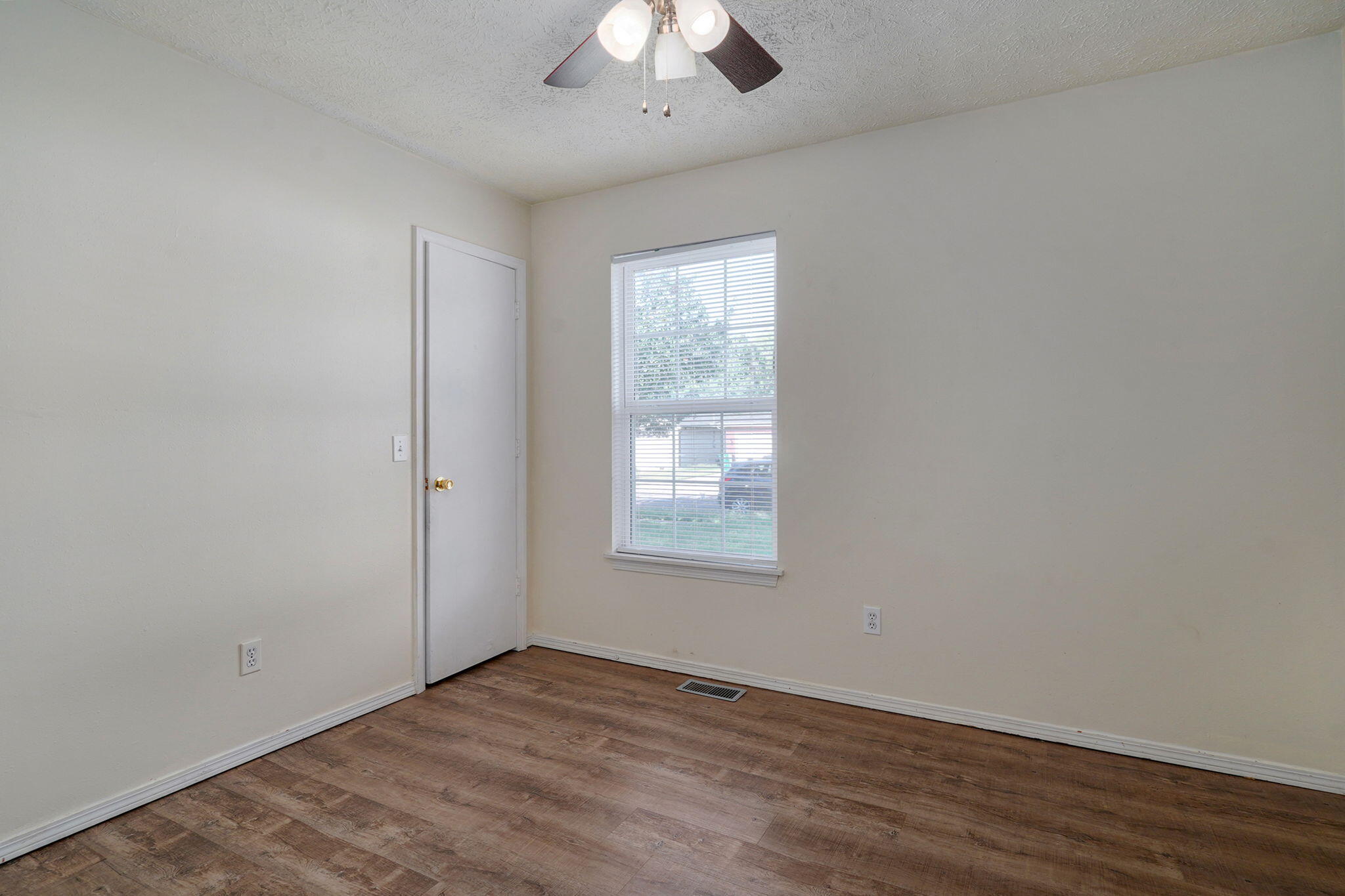 Photo 13 - Residential for sale – 322 N Westport Avenue  Springfield, MO