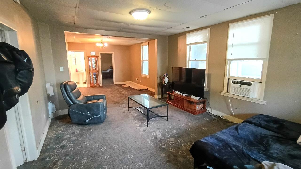 Photo 11 - Residential for sale – 813 S Hickory Street  Mt Vernon, MO