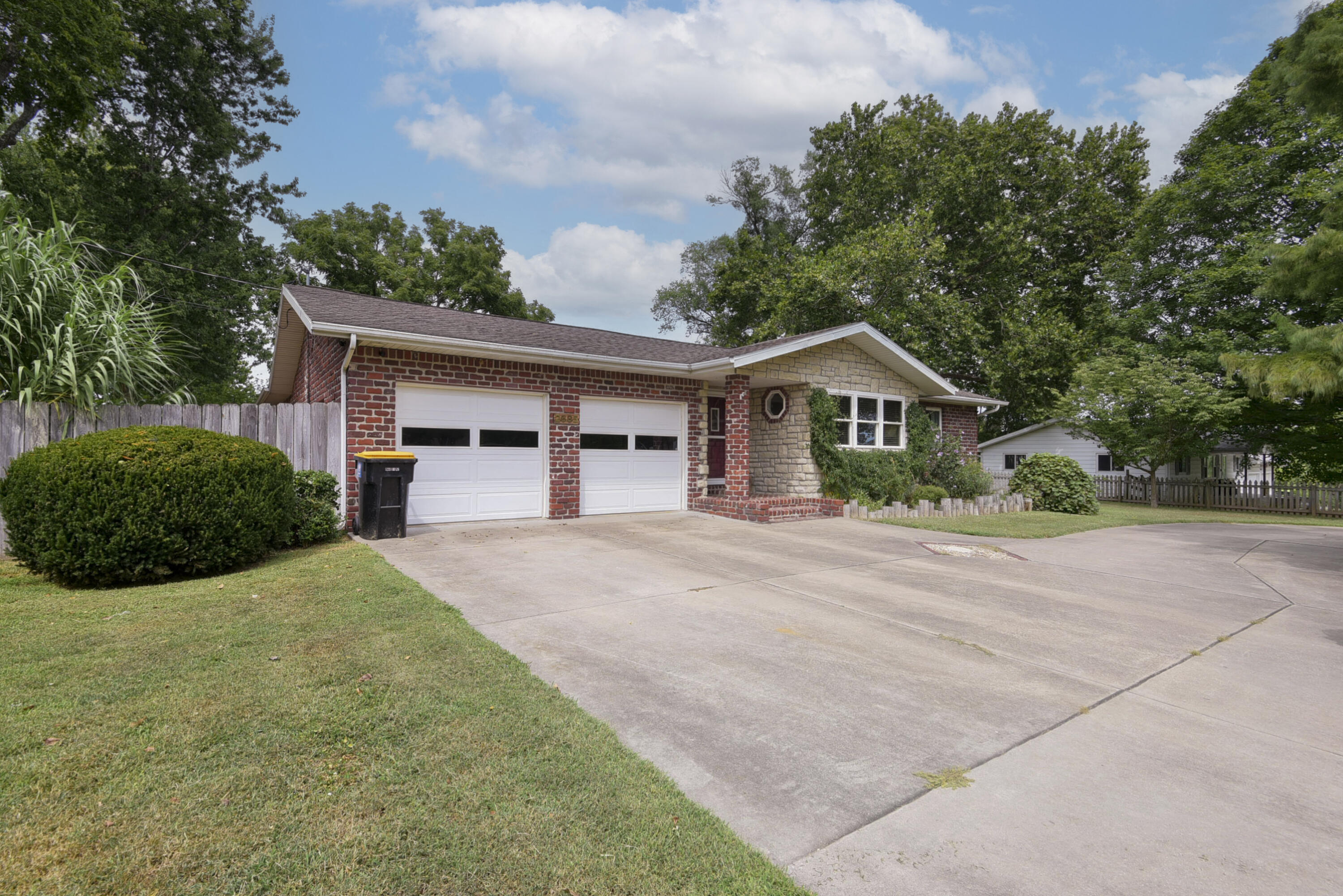 Photo 4 - Residential for sale – 2685 W Farm Road 182   Springfield, MO