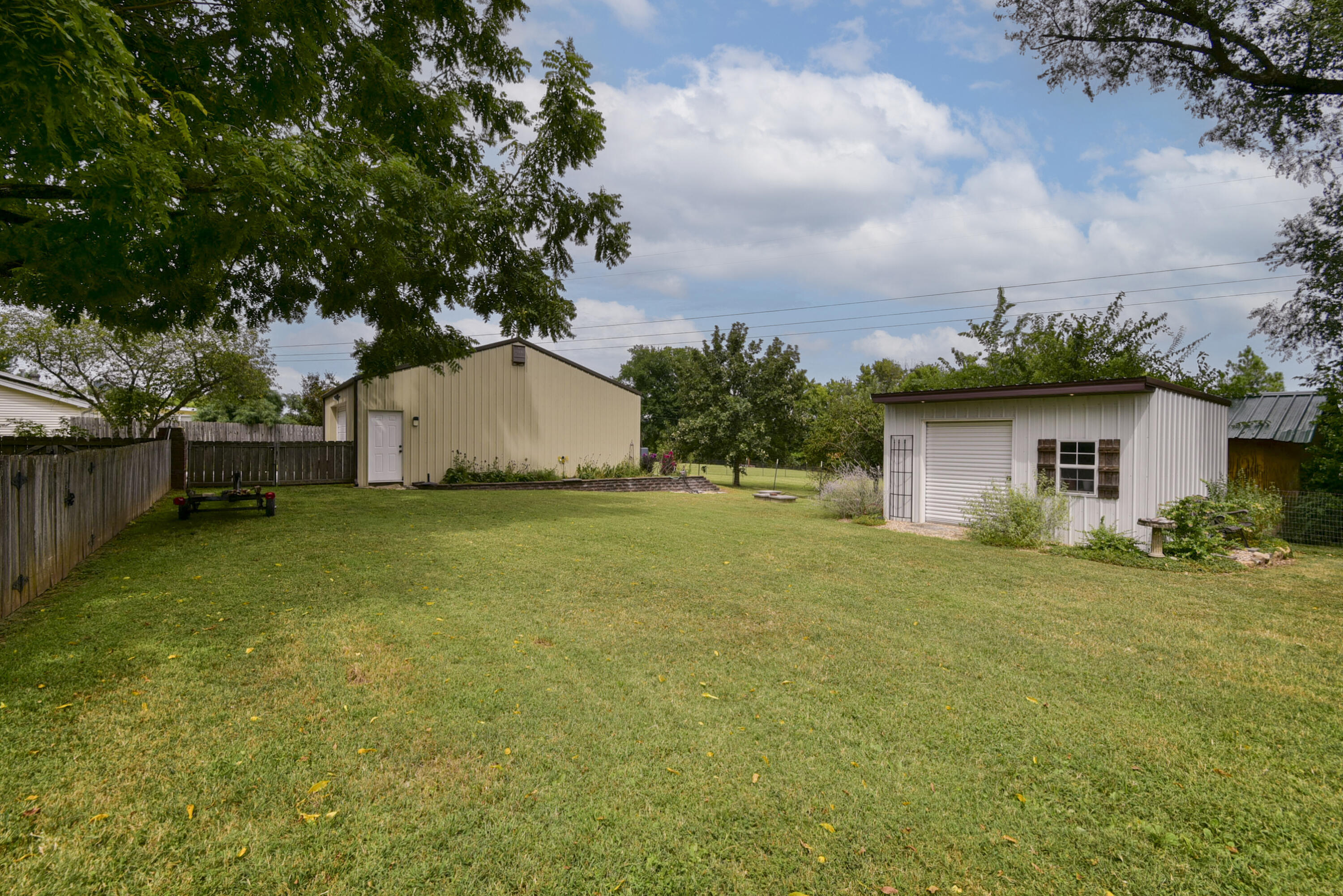 Photo 3 - Residential for sale – 2685 W Farm Road 182   Springfield, MO