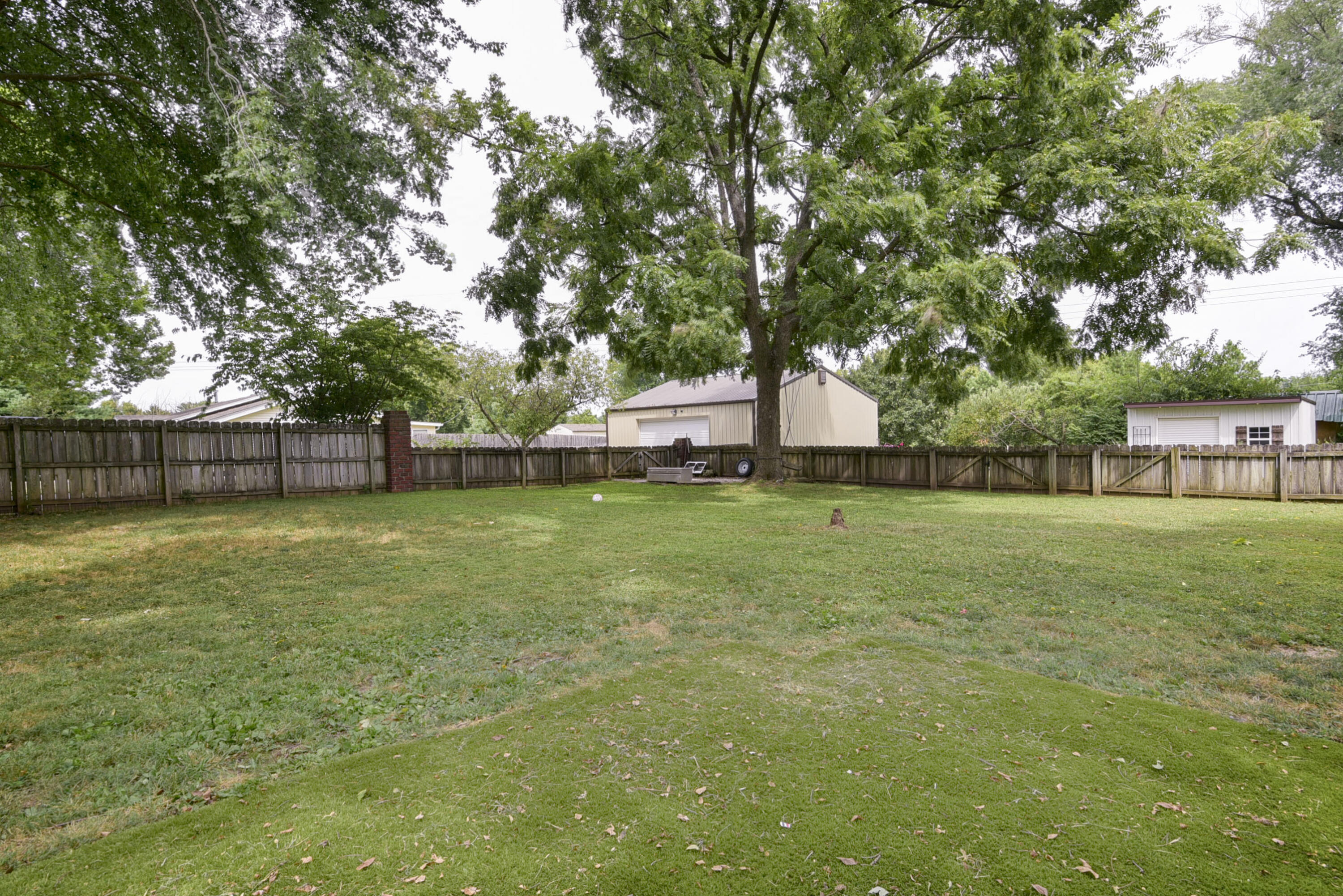 Photo 33 - Residential for sale – 2685 W Farm Road 182   Springfield, MO