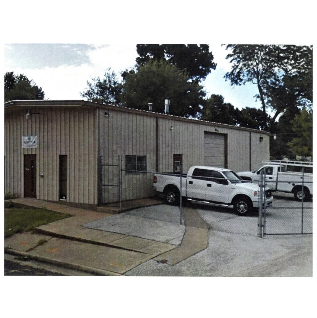 Photo 2 - Commercial Lease for sale – 2024 E Mcdaniel Street  Springfield, MO