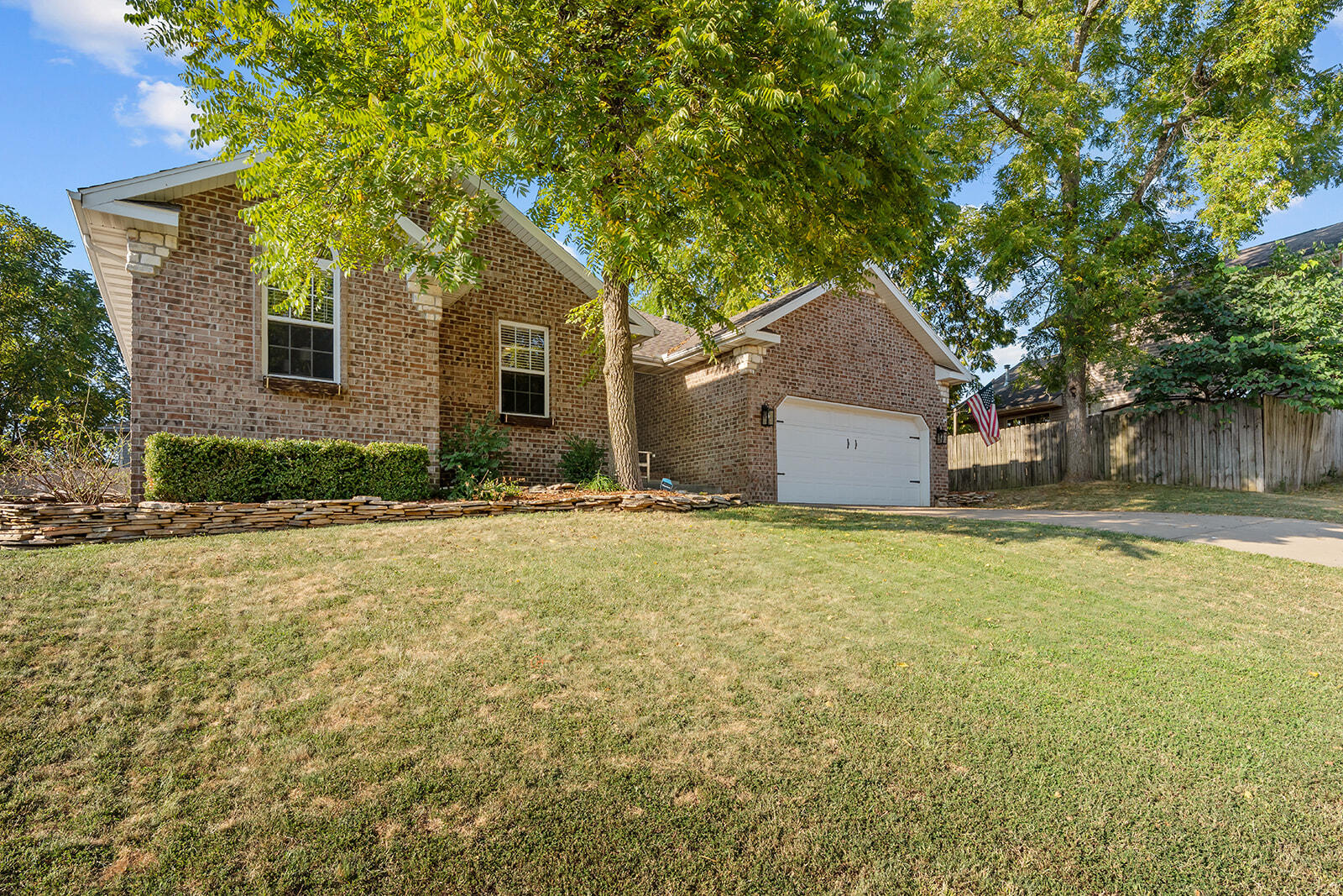 Photo 4 - Residential for sale – 108 W Twin Oak Drive  Nixa, MO