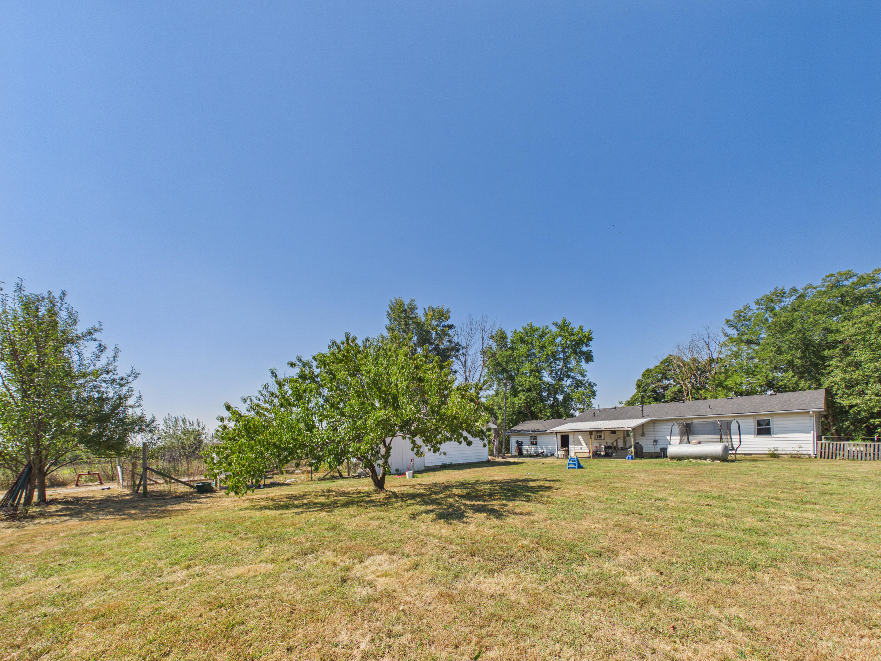 Photo 11 - Residential for sale – 2412  Us Highway 65   Louisburg, MO
