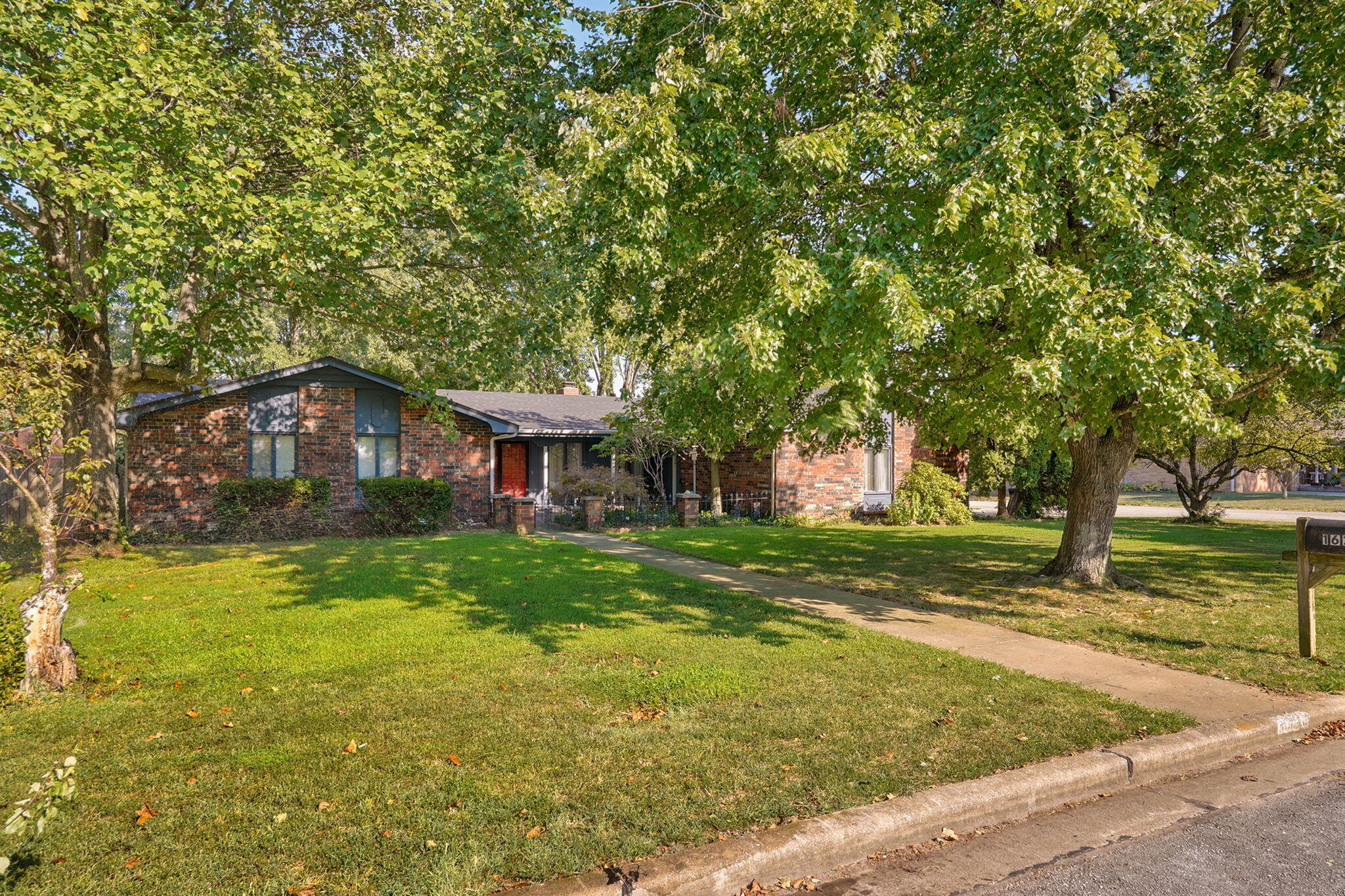 Photo 5 - Residential for sale – 1626 S Porter Avenue  Aurora, MO
