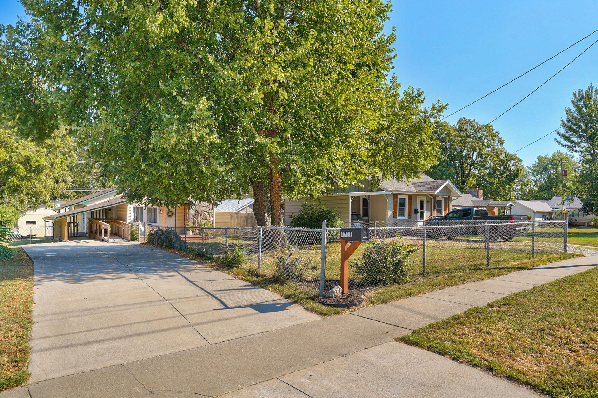 Photo 6 - Residential for sale – 1711 W Nichols Street  Springfield, MO