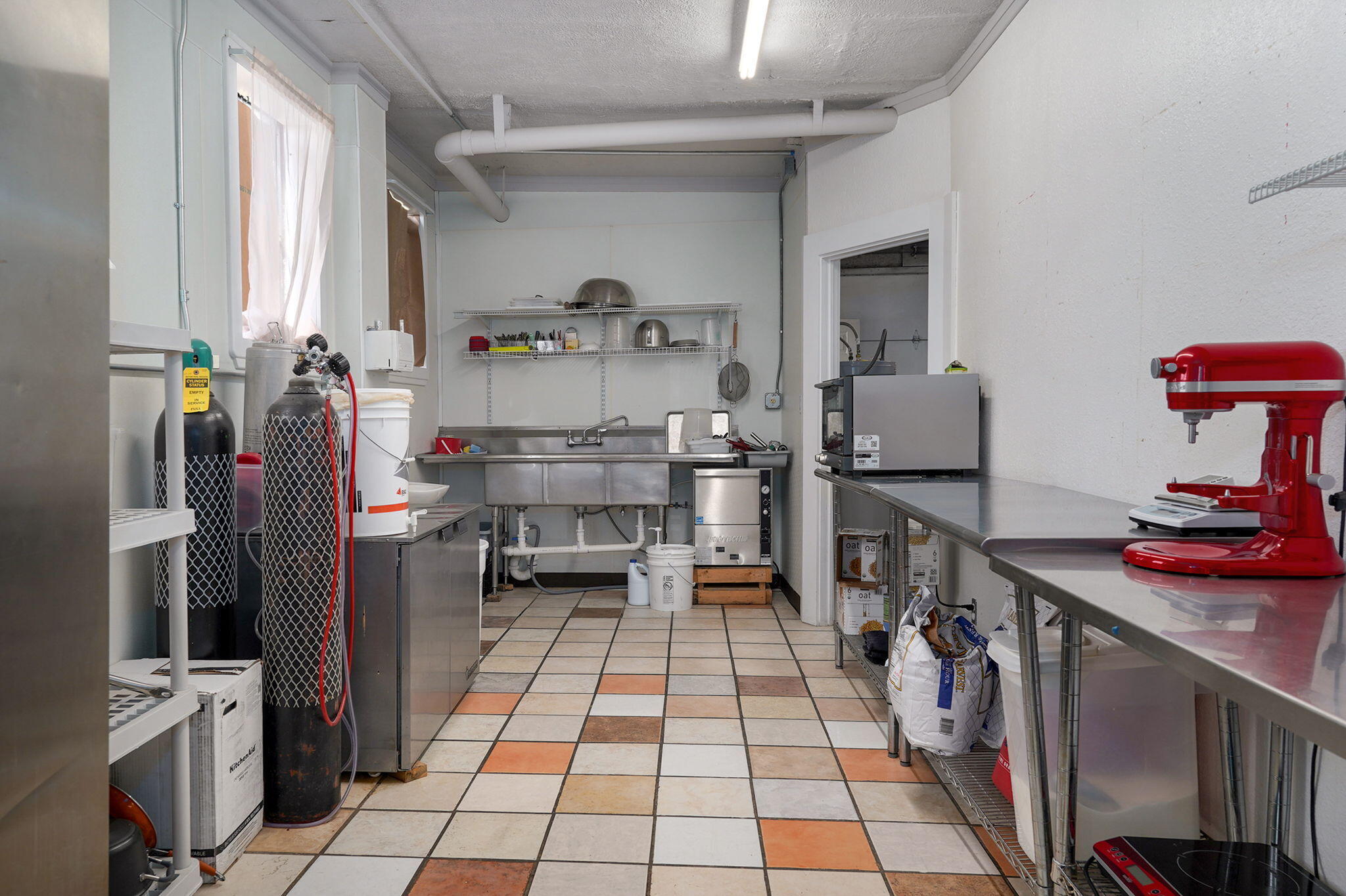 Photo 8 - Commercial Sale for sale – 1625 N Campbell Avenue  Springfield, MO